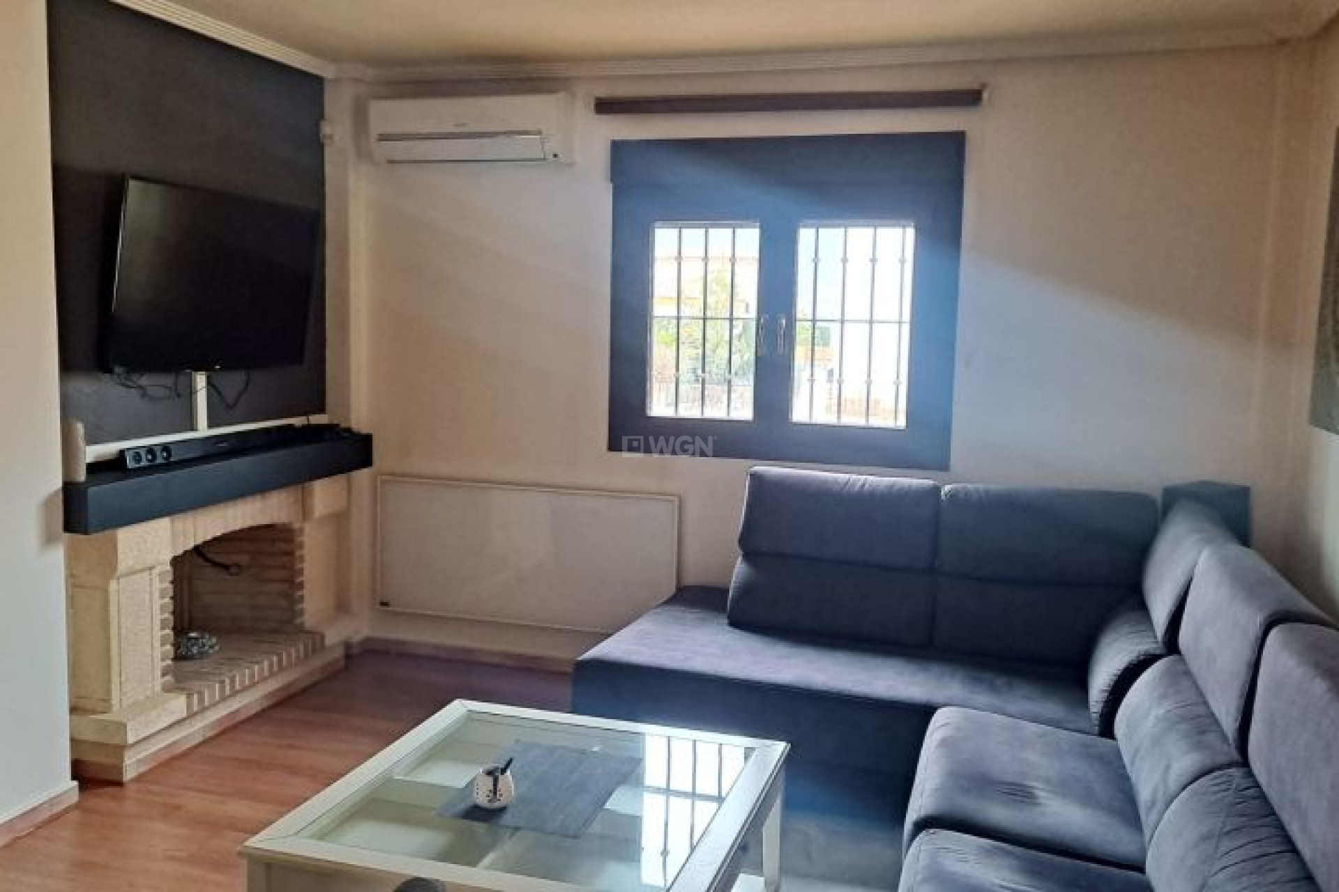 Resale - Villa - Hondón de las Nieves - Inland