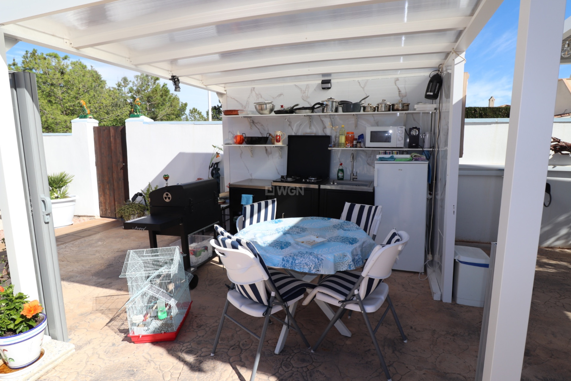 Resale - Villa - Hondón de las Nieves - Inland