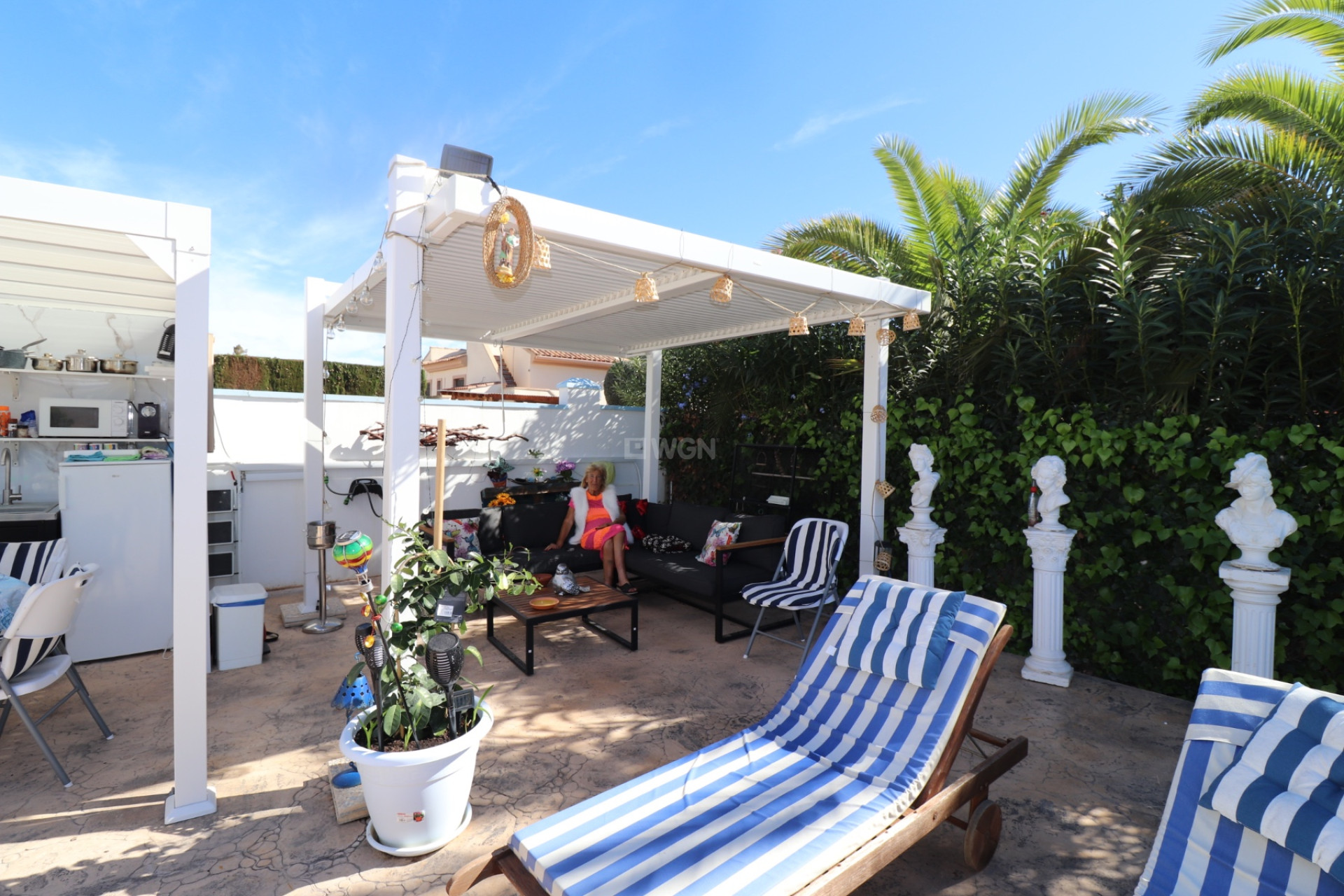 Resale - Villa - Hondón de las Nieves - Inland