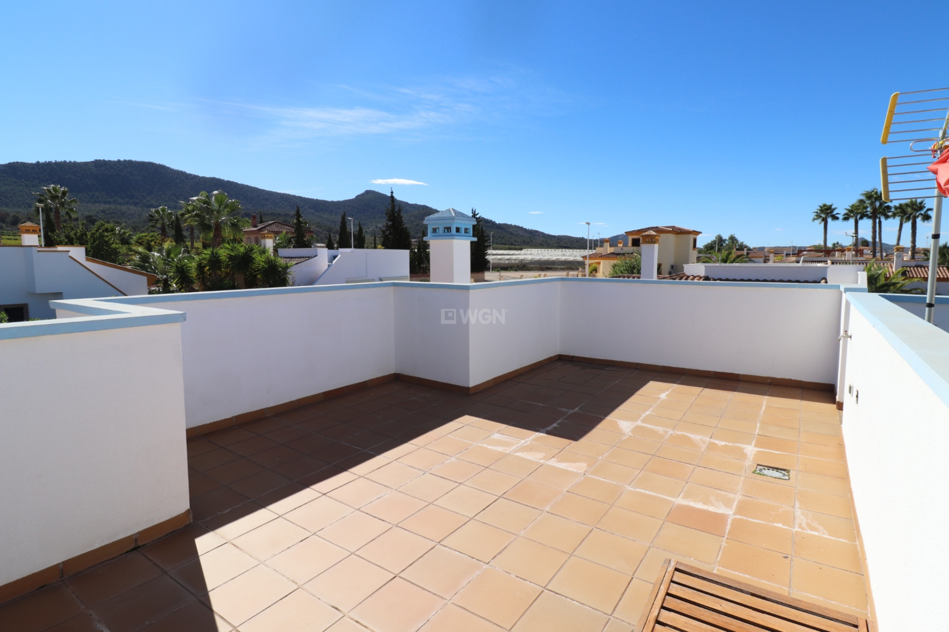 Resale - Villa - Hondón de las Nieves - Inland