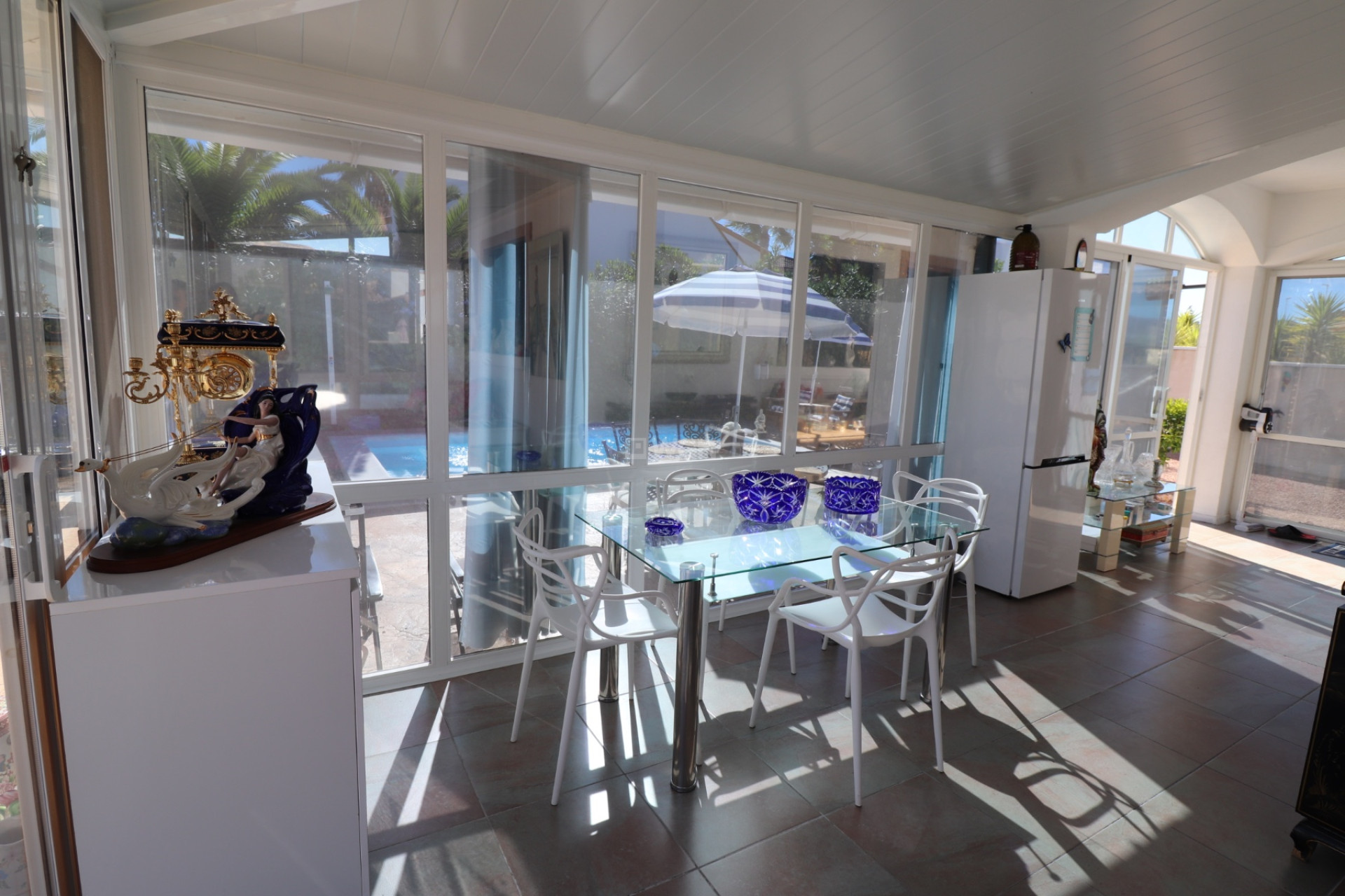 Resale - Villa - Hondón de las Nieves - Inland