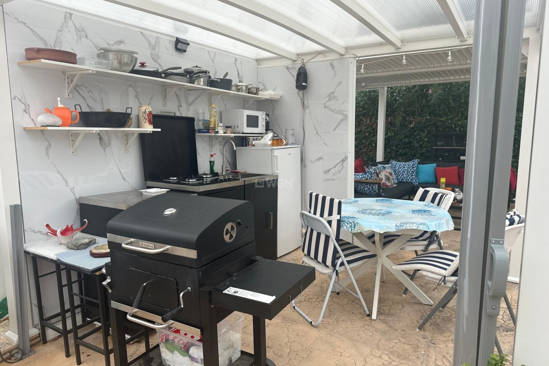 Resale - Villa - Hondón de las Nieves - Inland