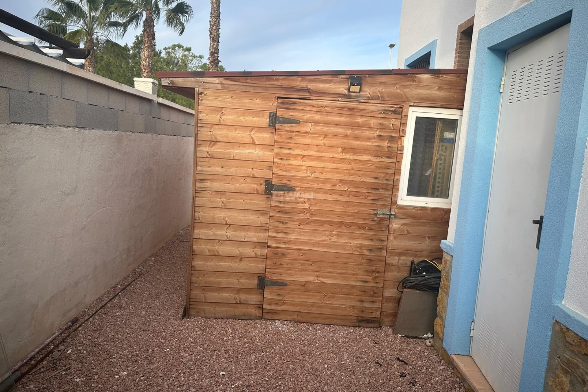 Resale - Villa - Hondón de las Nieves - Inland