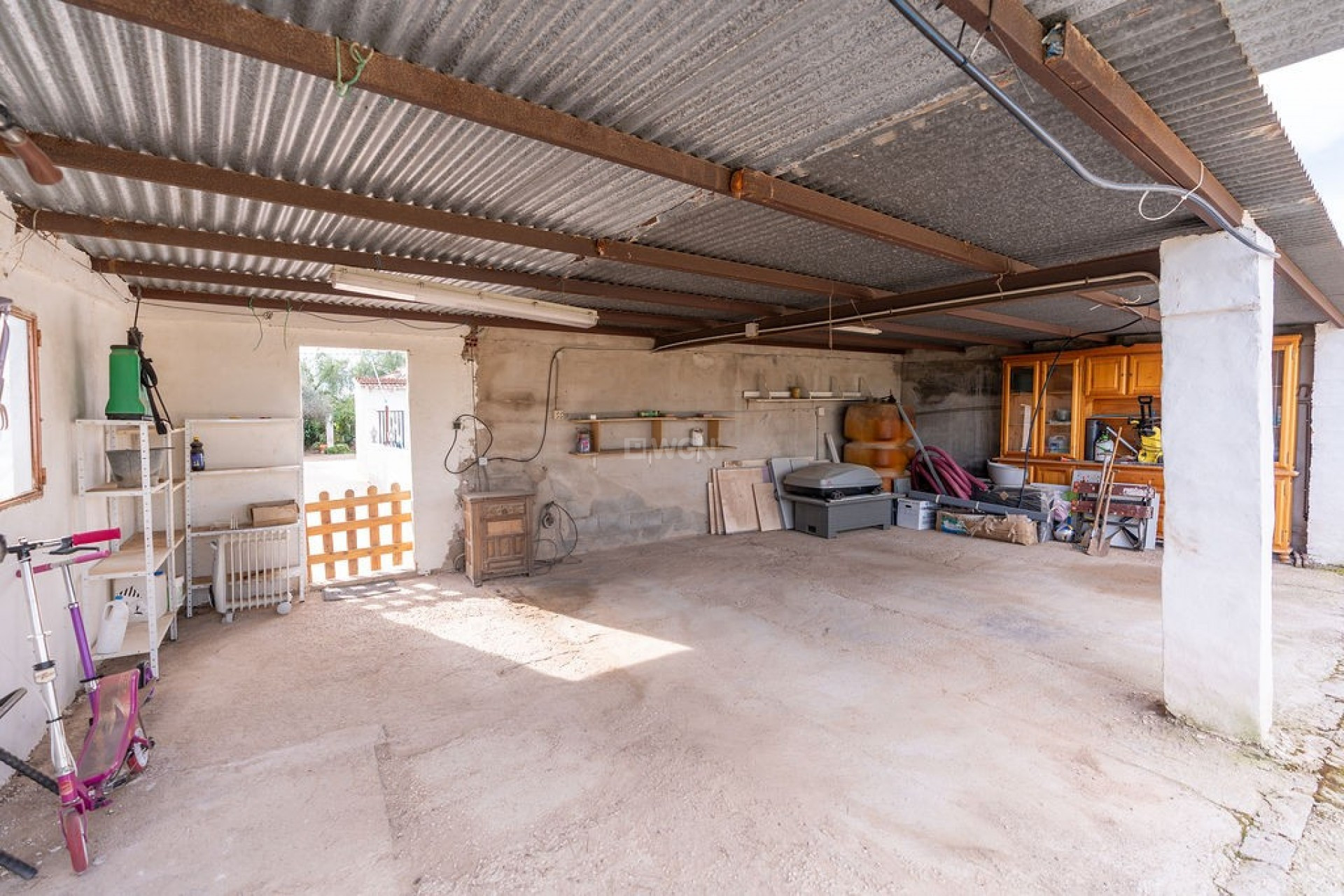 Resale - Villa - Hondón de las Nieves - Inland