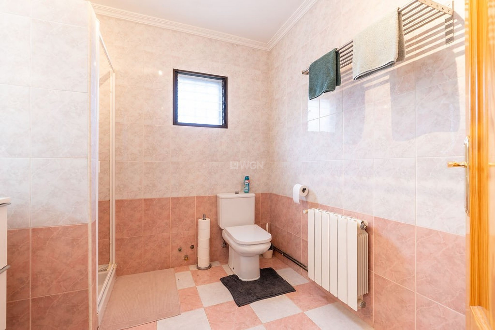 Resale - Villa - Hondón de las Nieves - Inland