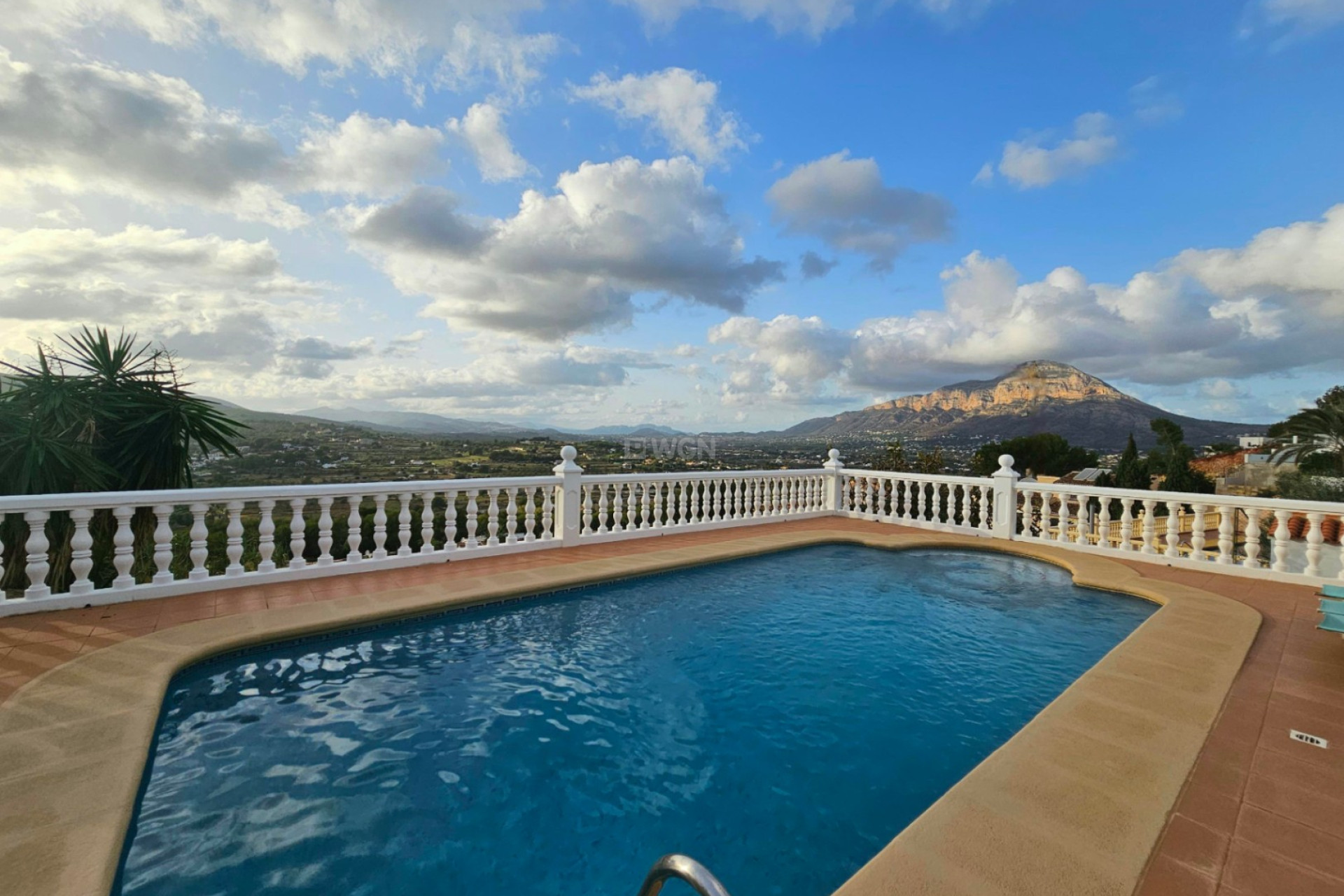 Resale - Villa - Jávea - Costa Blanca