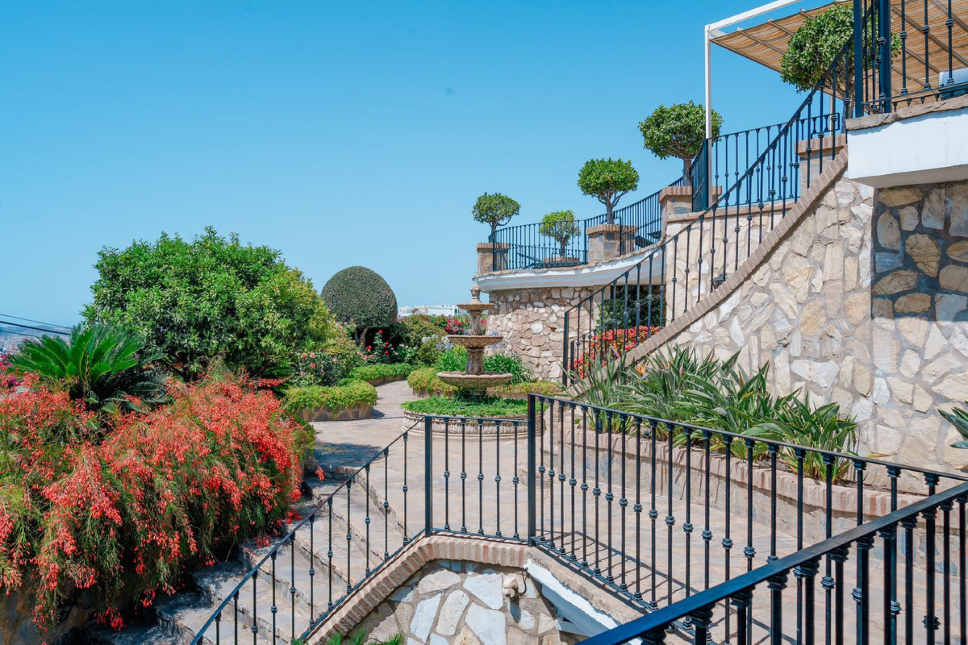 Resale - Villa - La Capellania - Inland