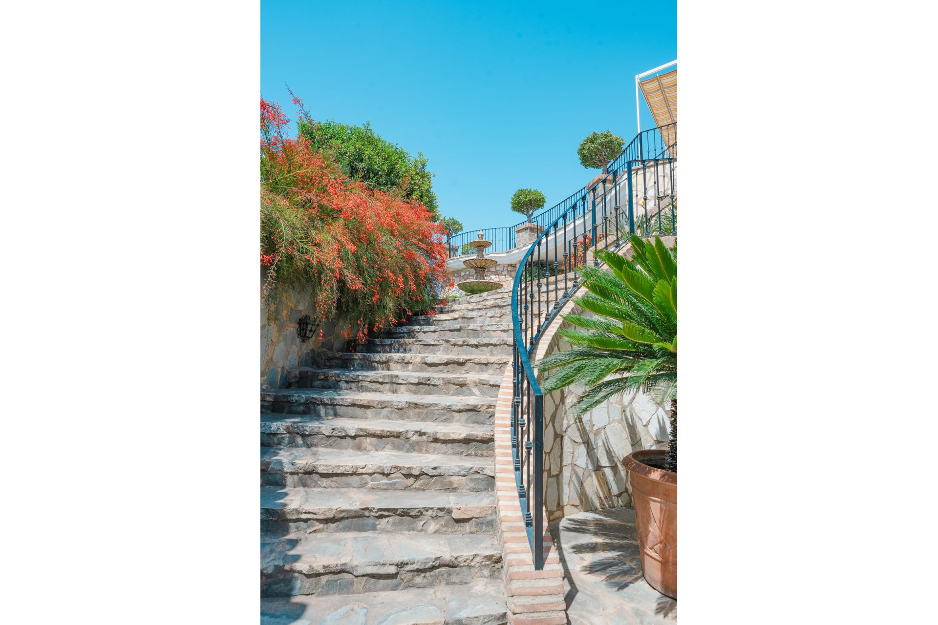 Resale - Villa - La Capellania - Inland