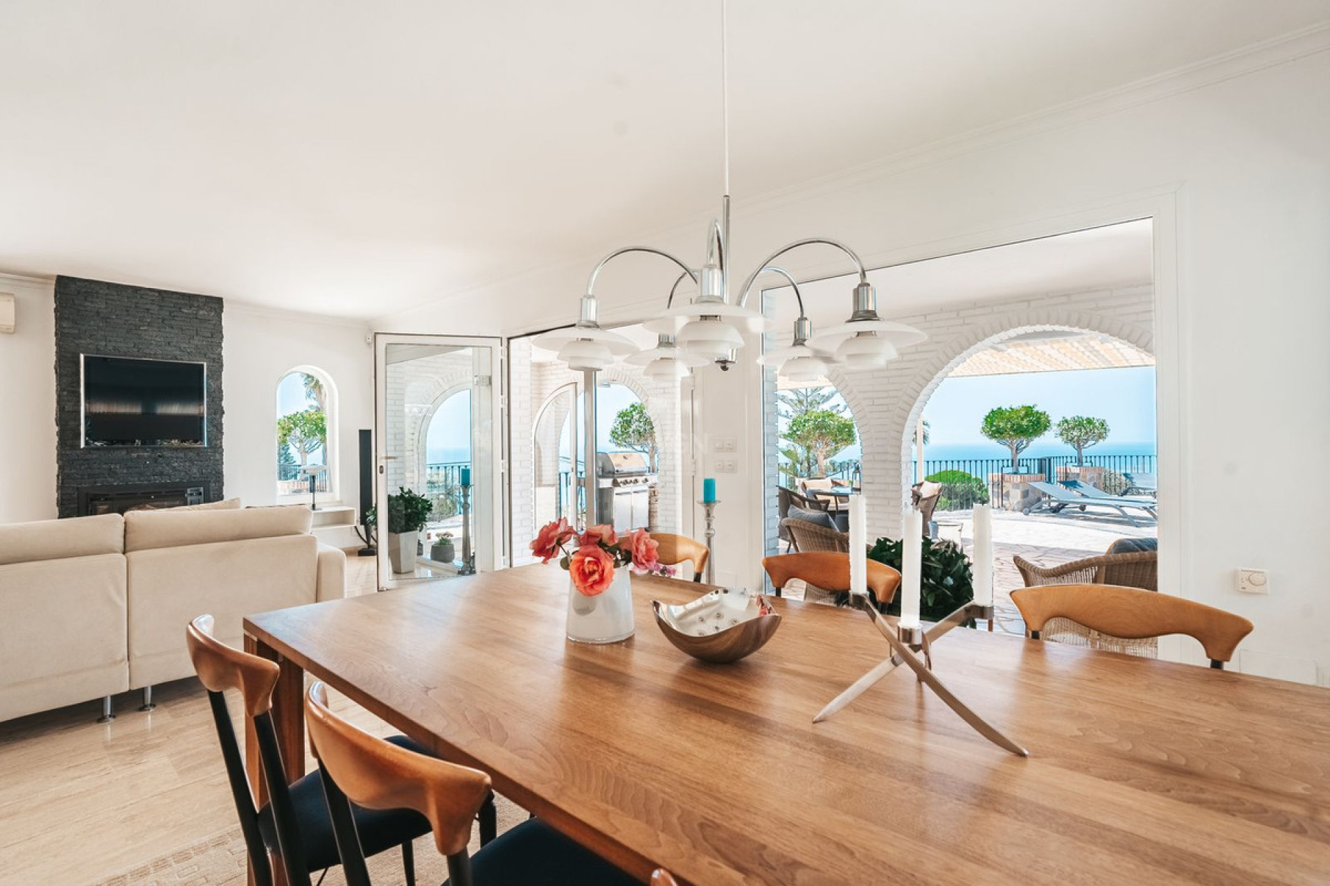 Resale - Villa - La Capellania - Inland