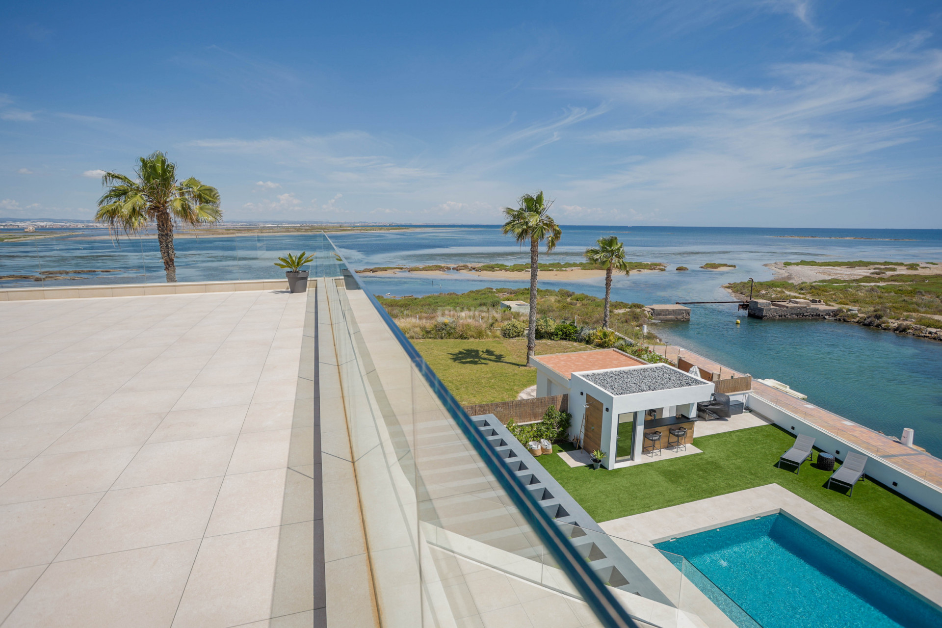 Resale - Villa - La Manga del Mar Menor - Costa Calida