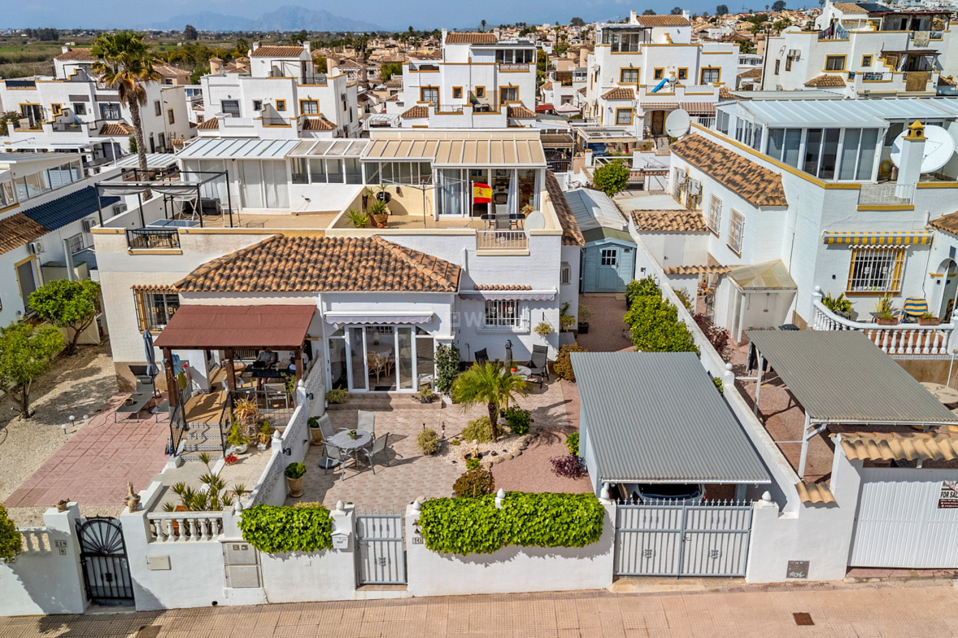 Resale - Villa - La Marina - Costa Blanca