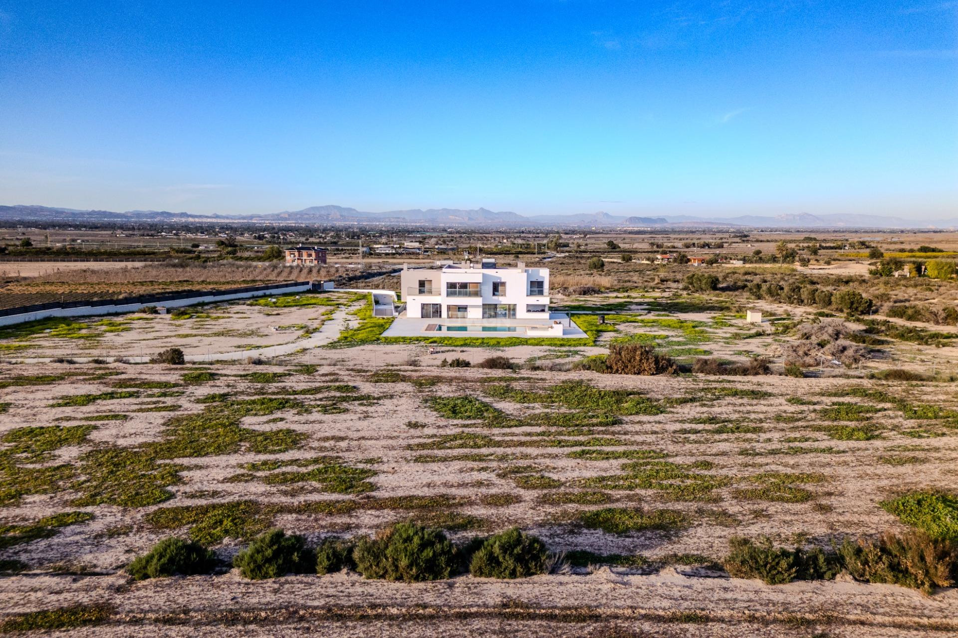 Resale - Villa - La Marina