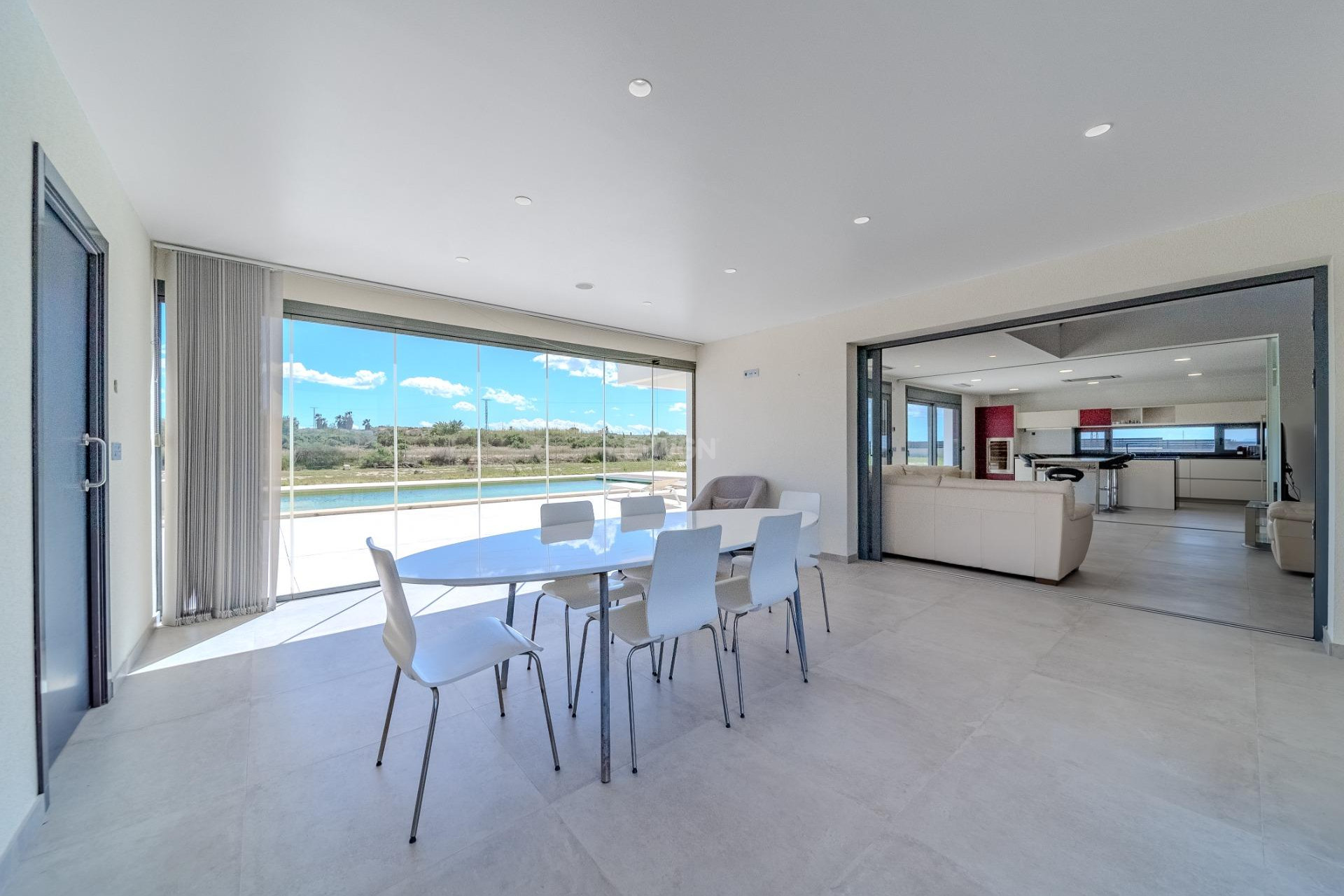 Resale - Villa - La Marina