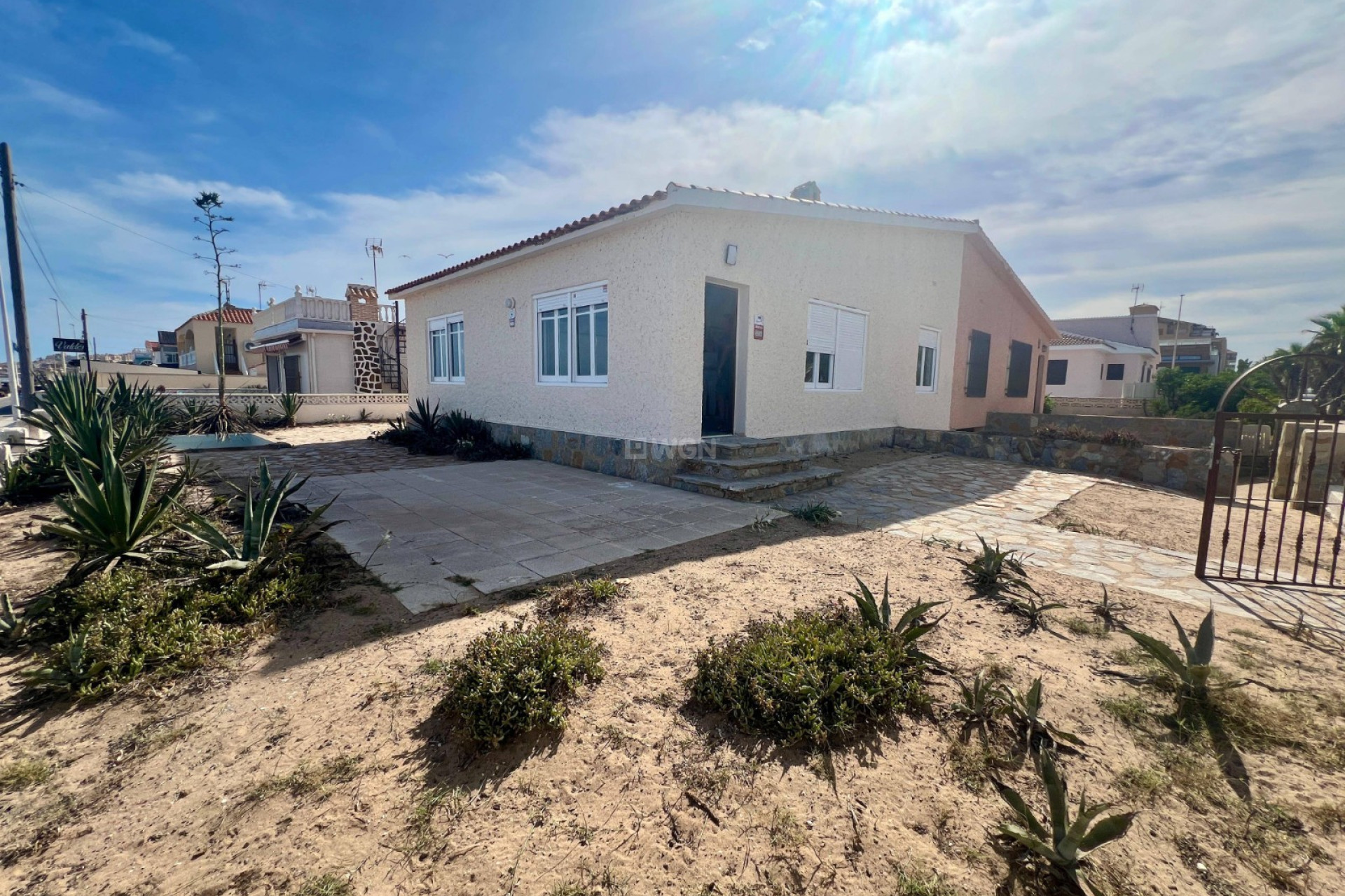 Resale - Villa - La Mata - Costa Blanca