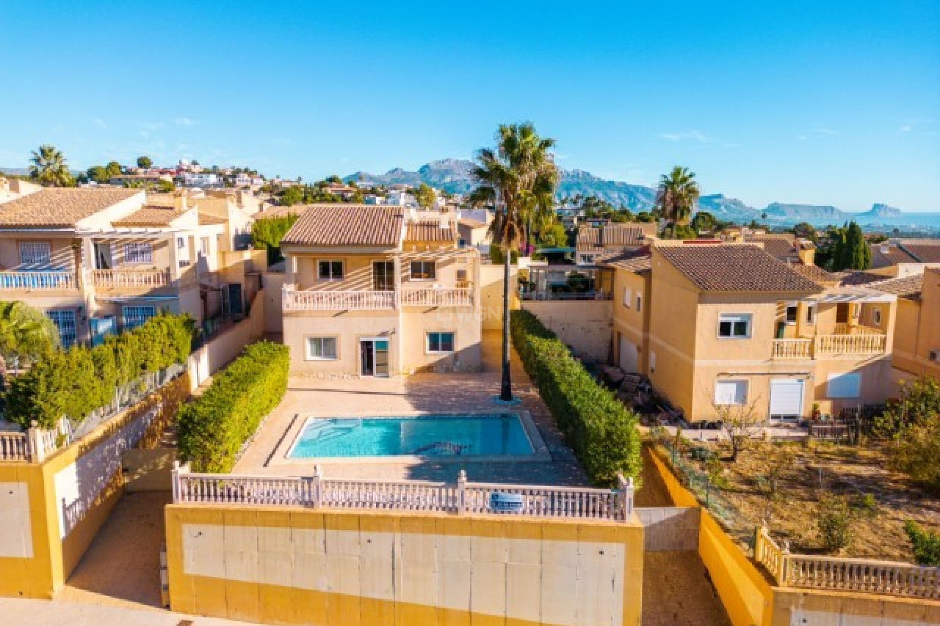 Resale - Villa - La Nucía - Costa Blanca