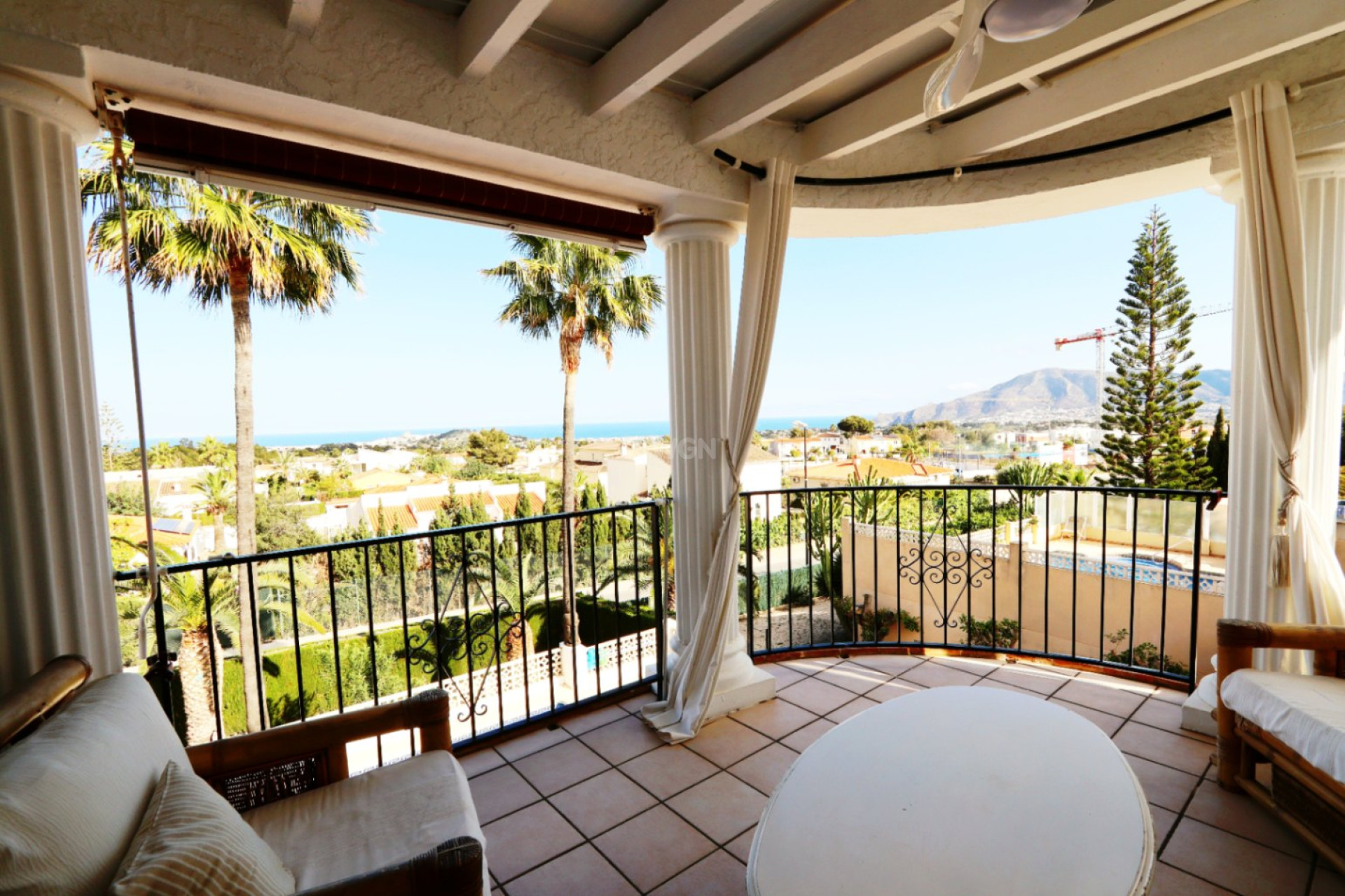 Resale - Villa - La Nucía - Costa Blanca