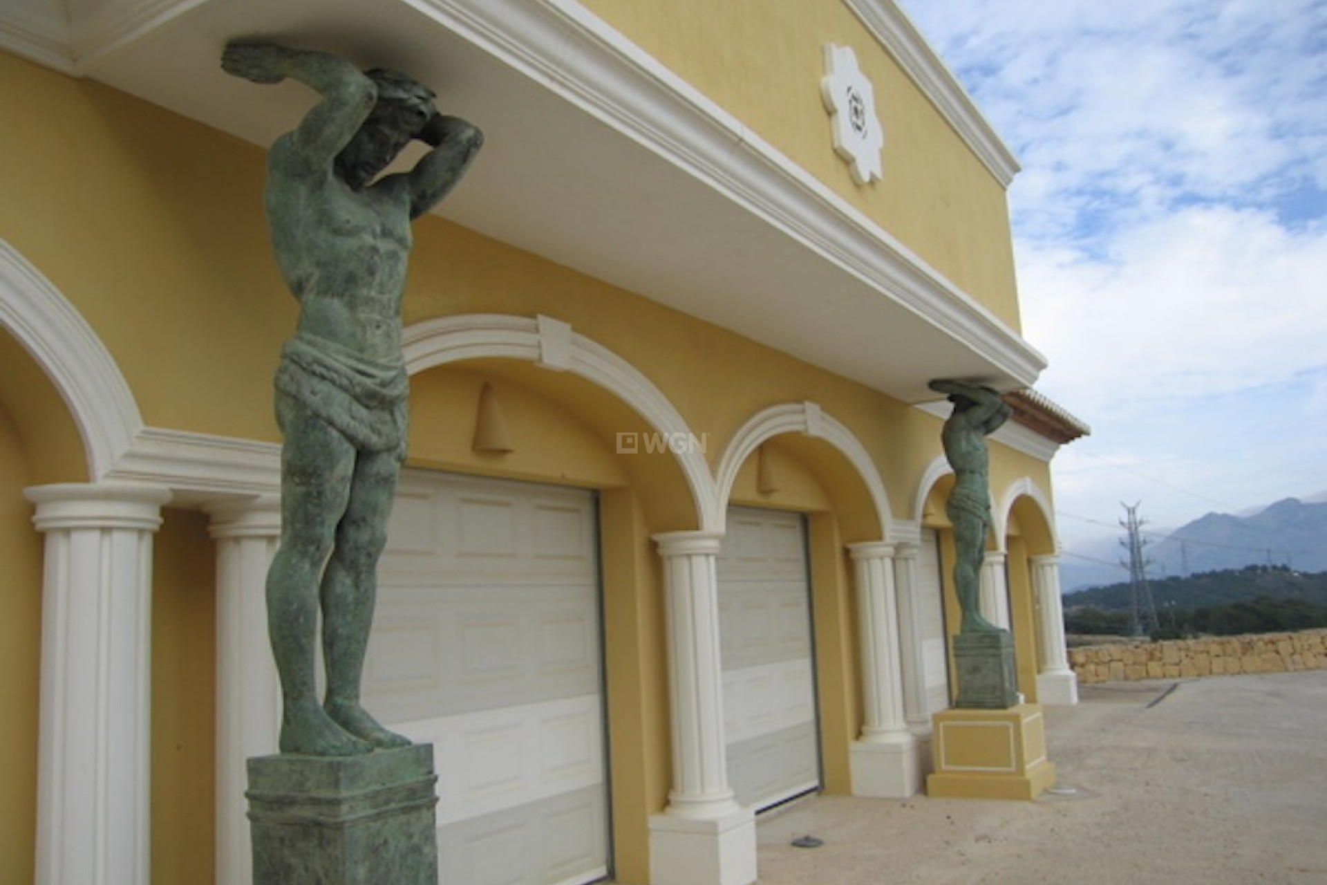 Resale - Villa - La Nucía - Costa Blanca