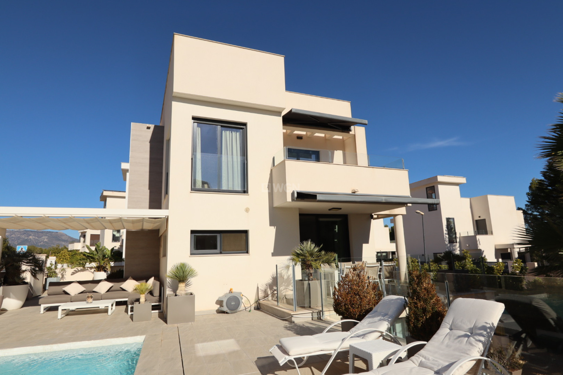 Resale - Villa - La Nucía - Costa Blanca