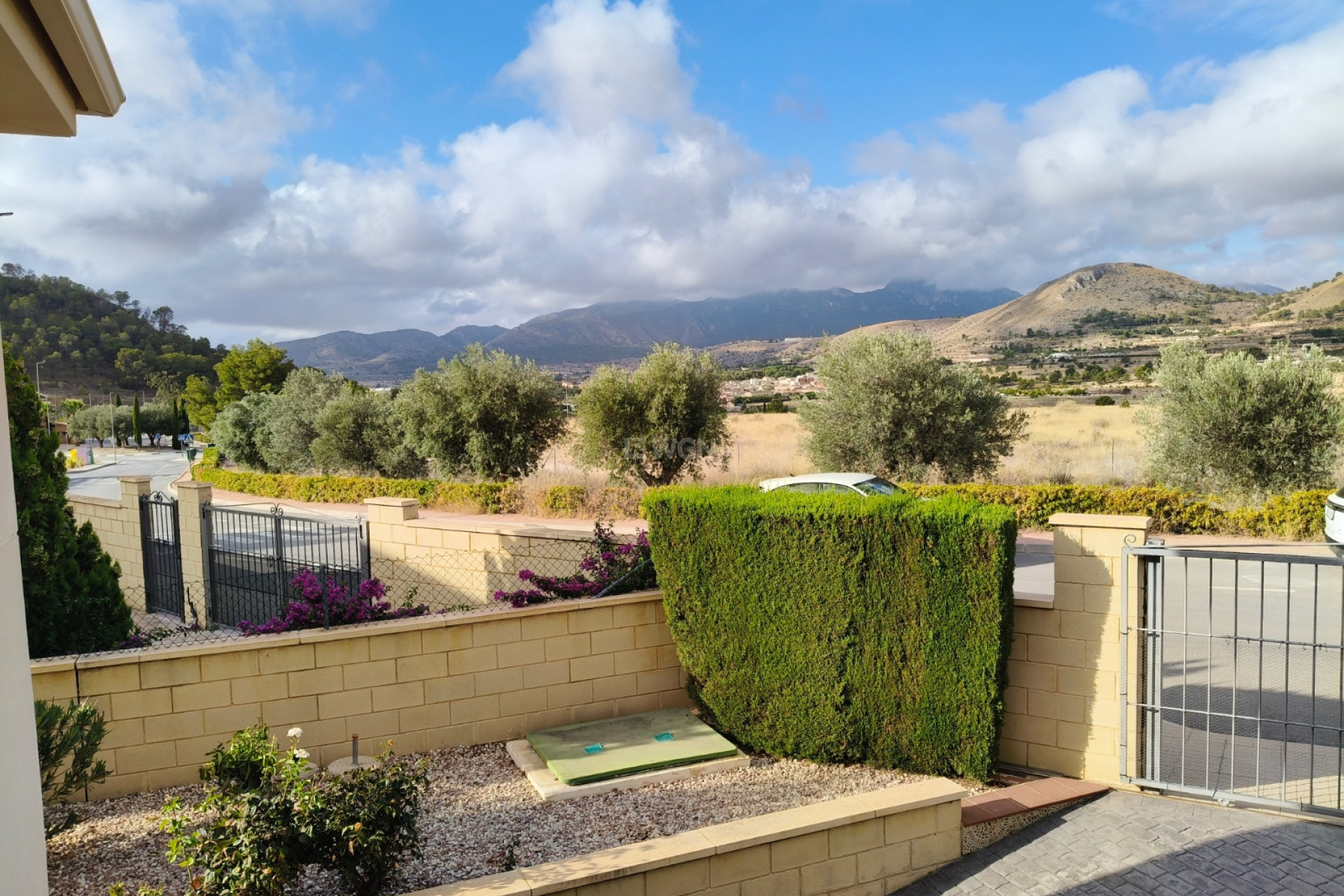 Resale - Villa - La Romana - Inland