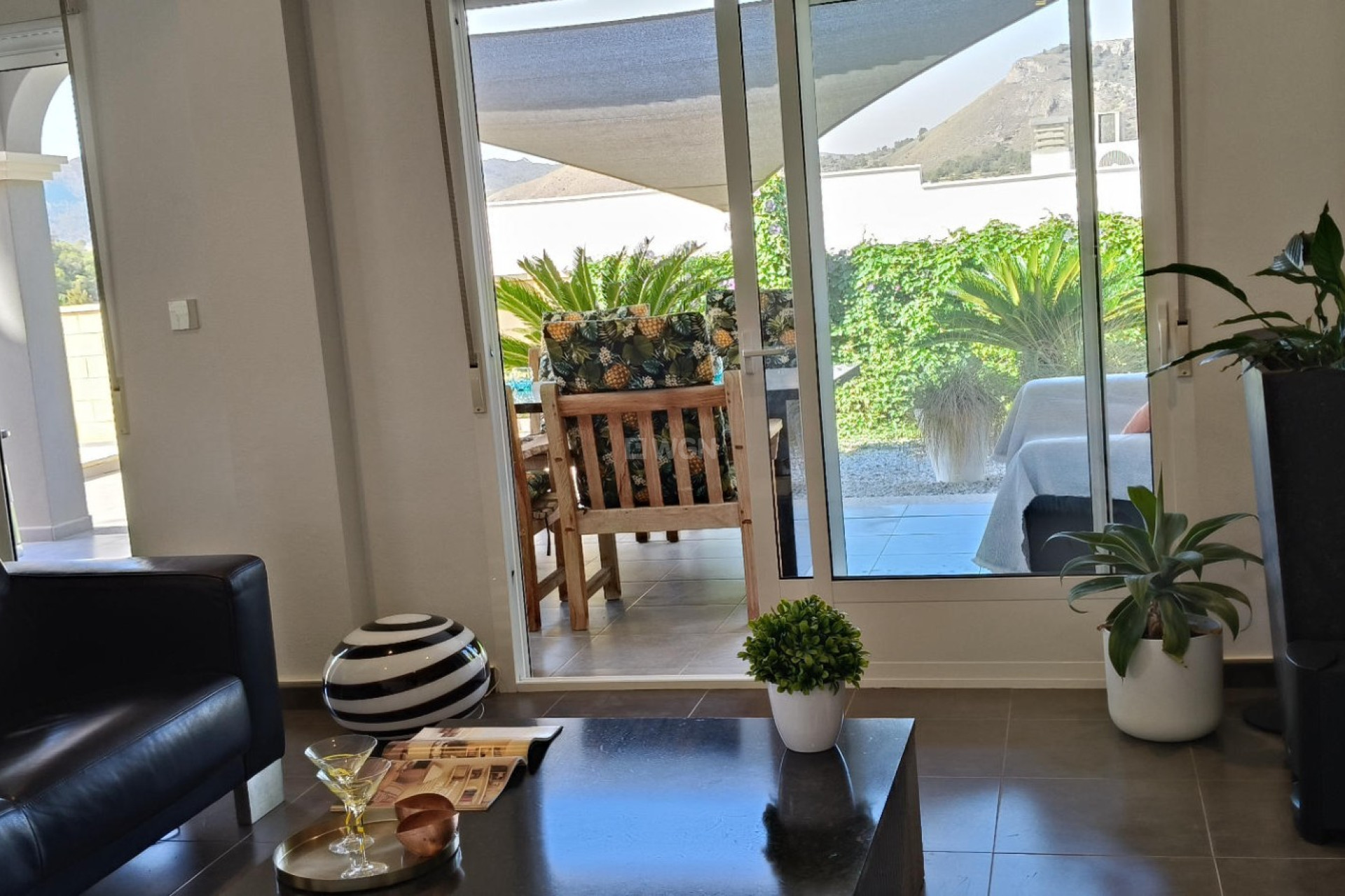 Resale - Villa - La Romana - Inland