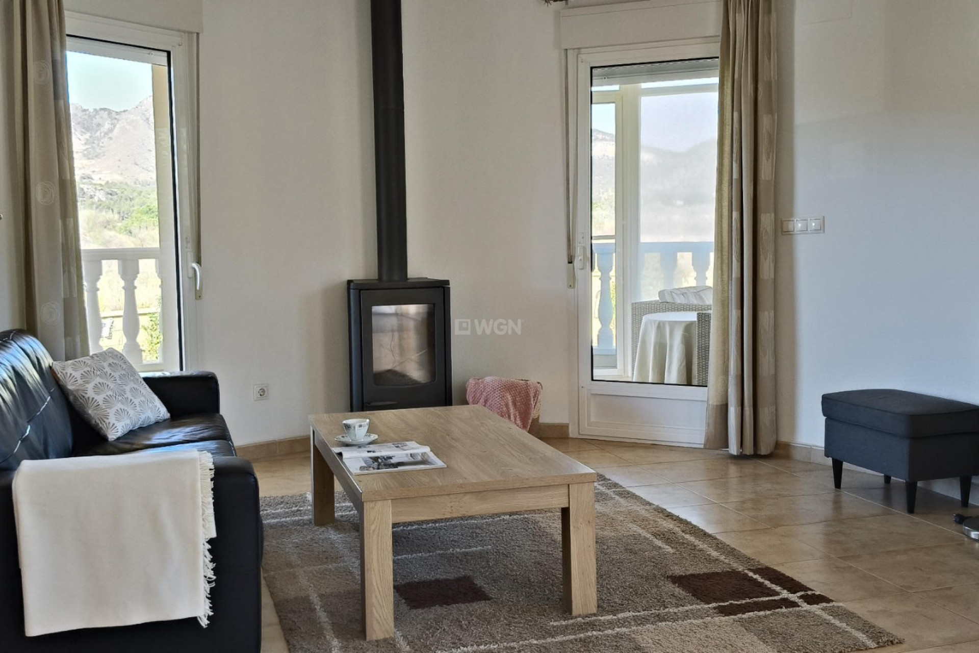 Resale - Villa - La Romana - Inland