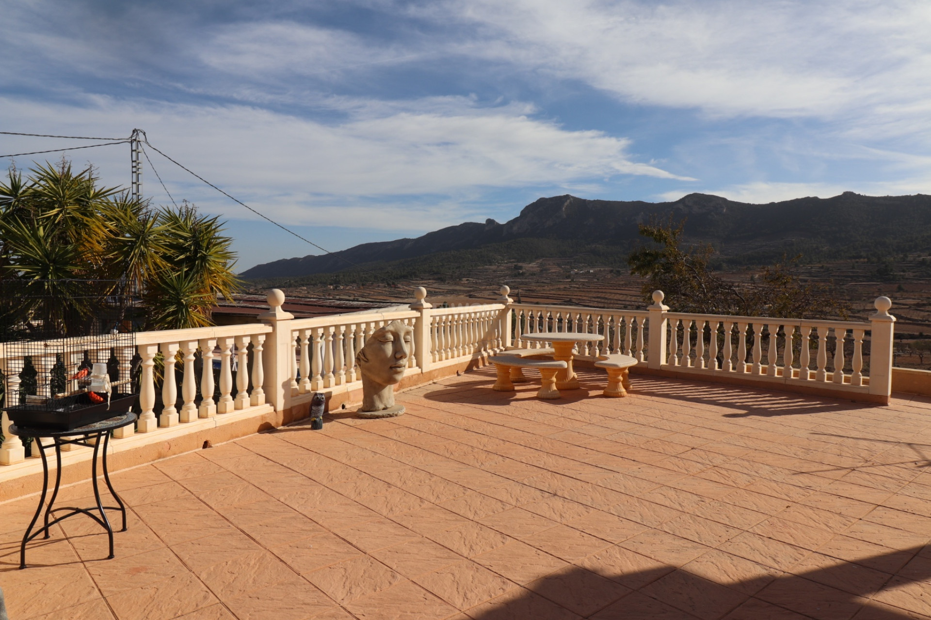 Resale - Villa - La Romana - Inland