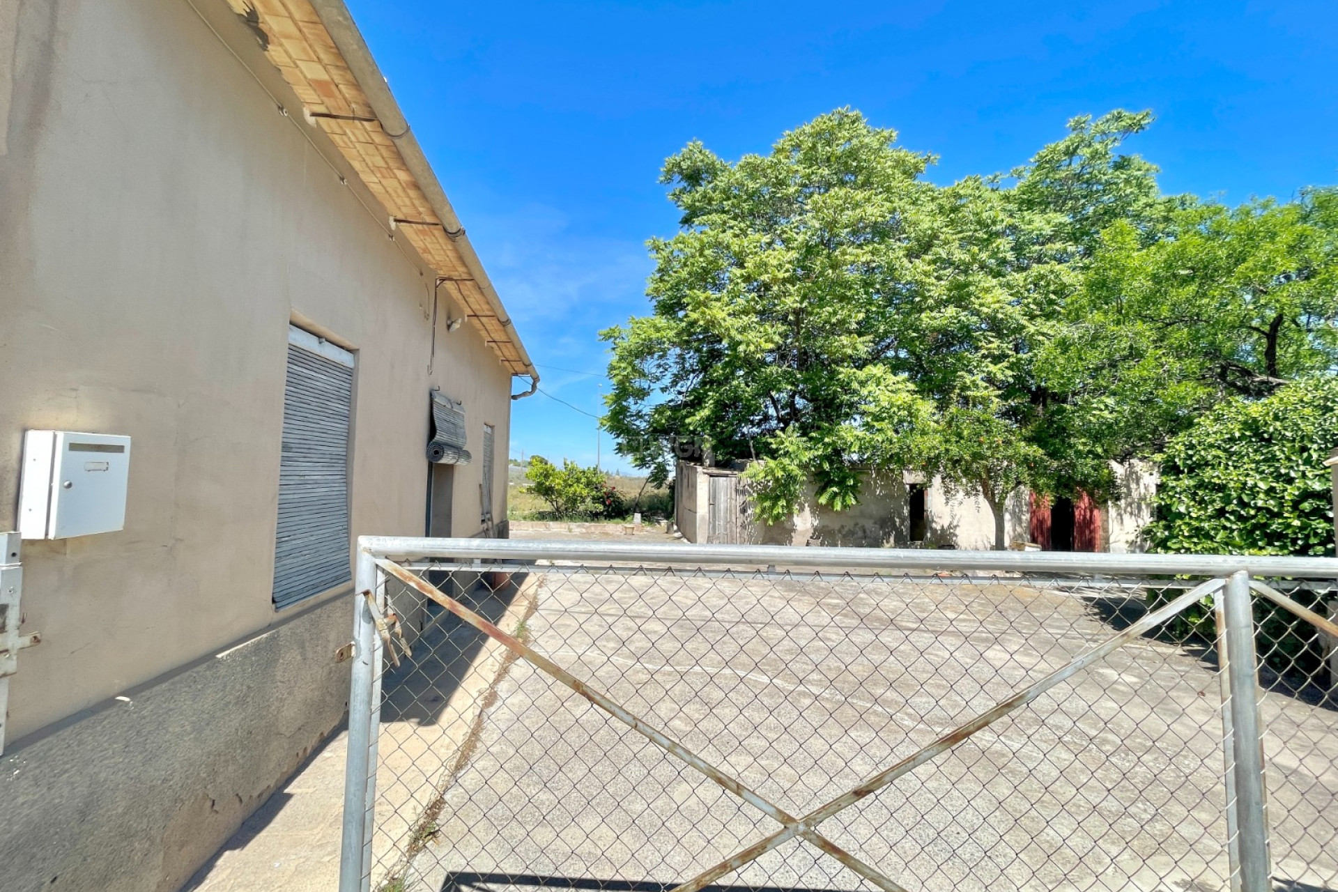 Resale - Villa - La Romana - Inland