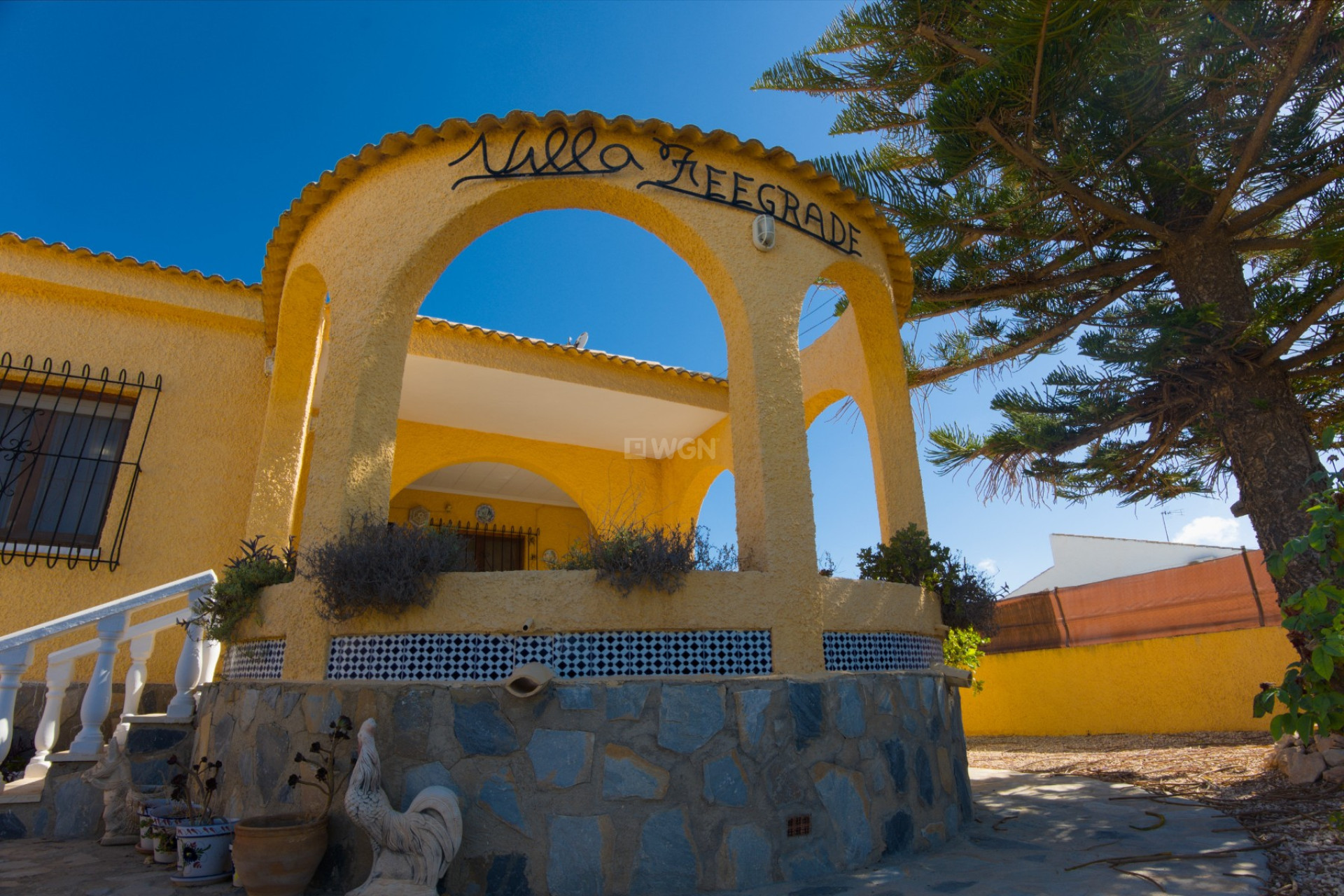 Resale - Villa - La Siesta - Costa Blanca