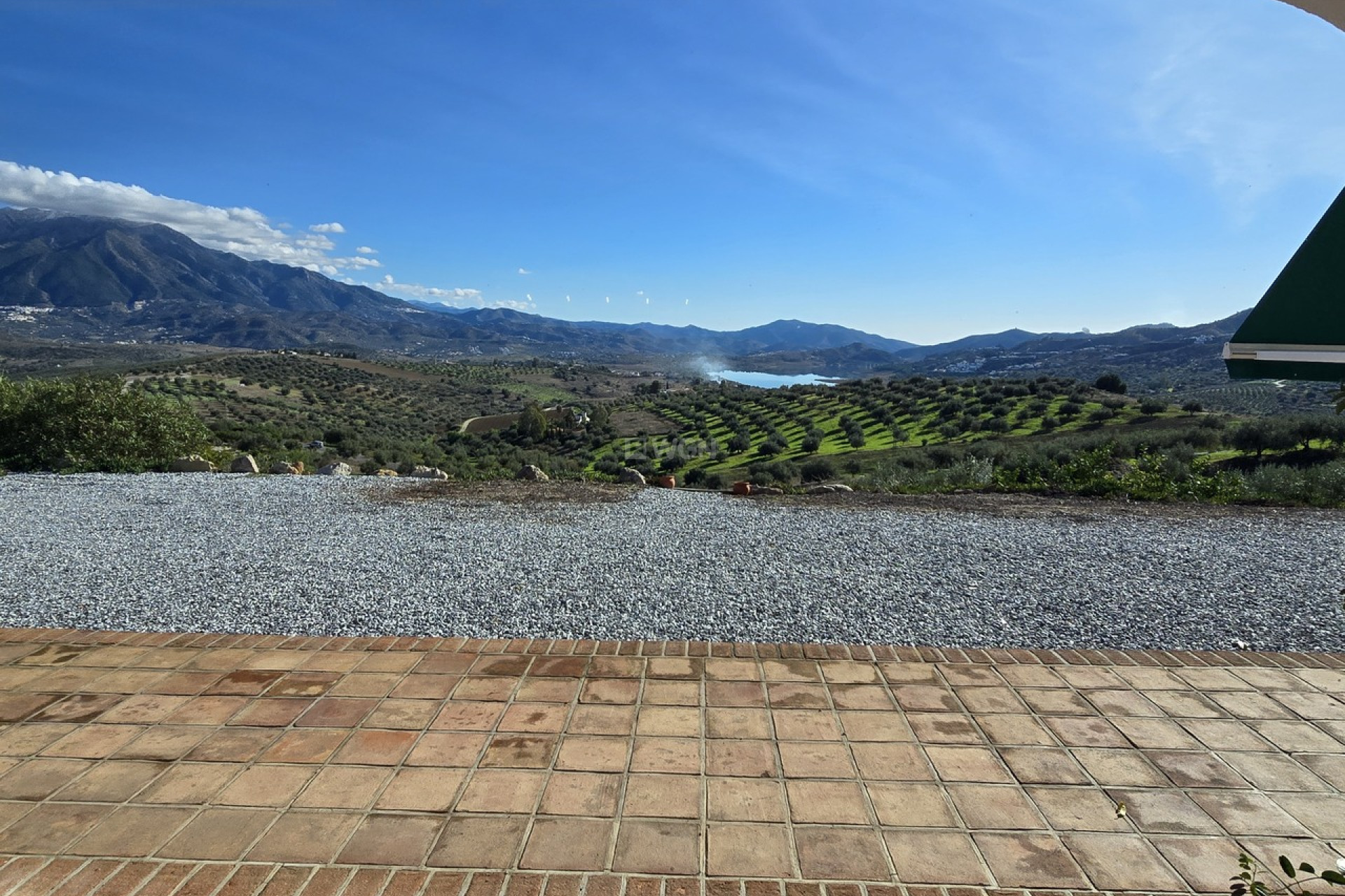 Resale - Villa - La Vinuela - Inland