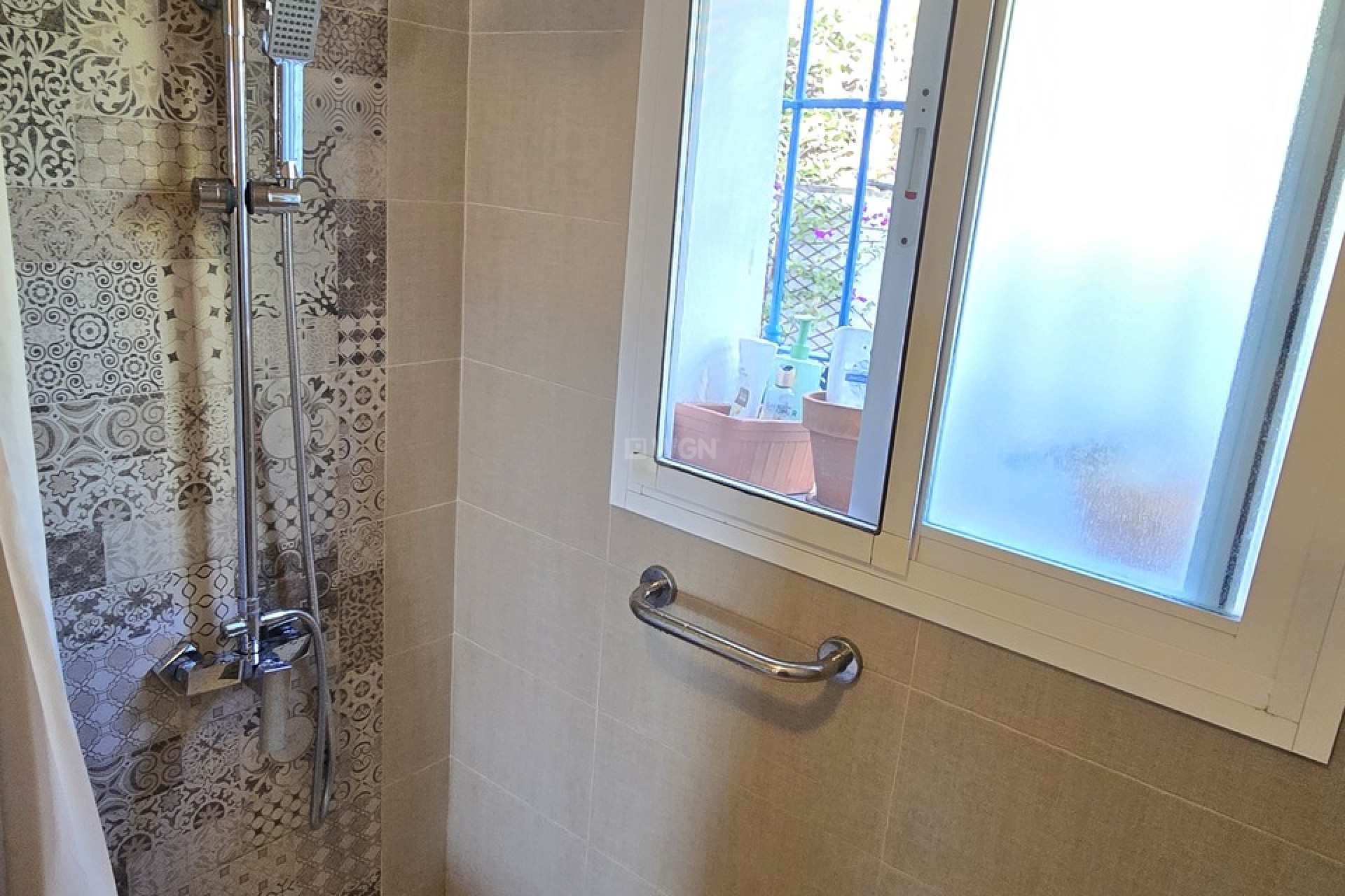 Resale - Villa - La Vinuela - Inland