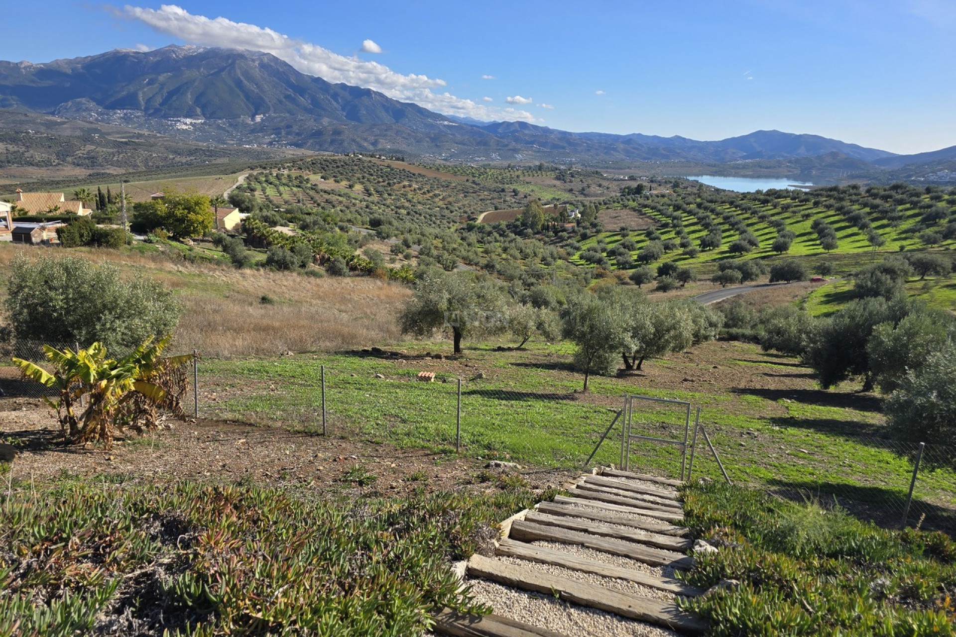 Resale - Villa - La Vinuela - Inland