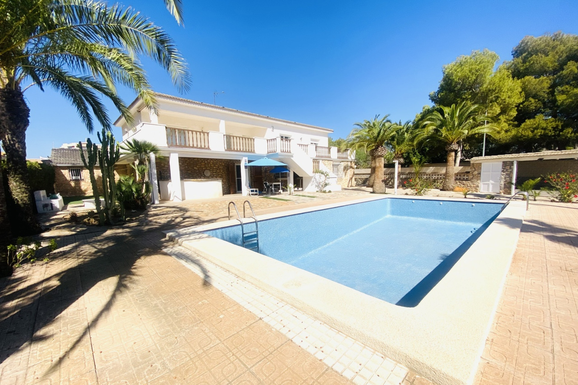 Resale - Villa - La Zenia - Costa Blanca