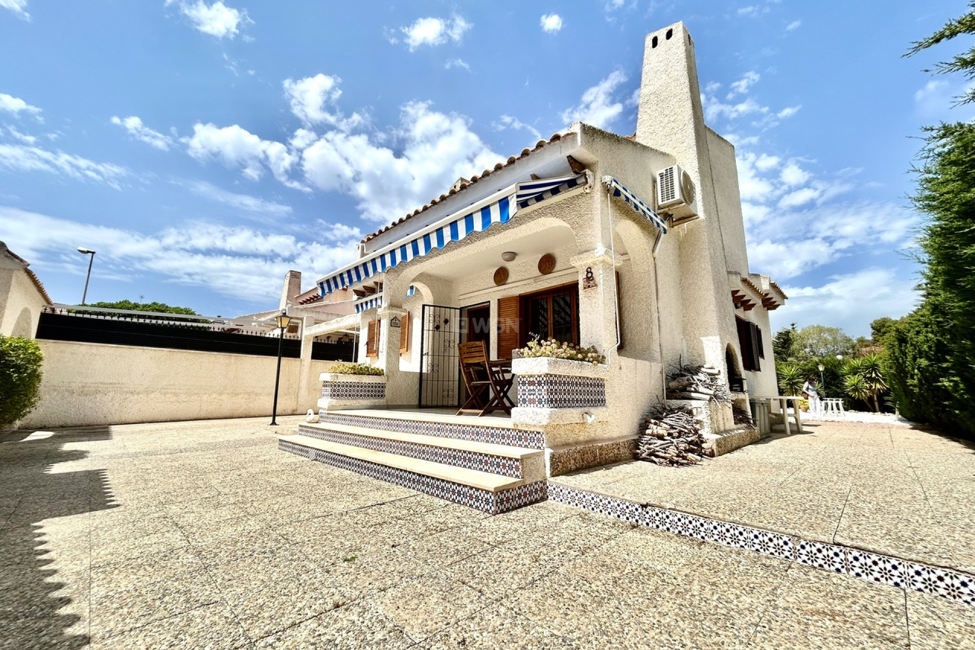 Resale - Villa - La Zenia - Costa Blanca