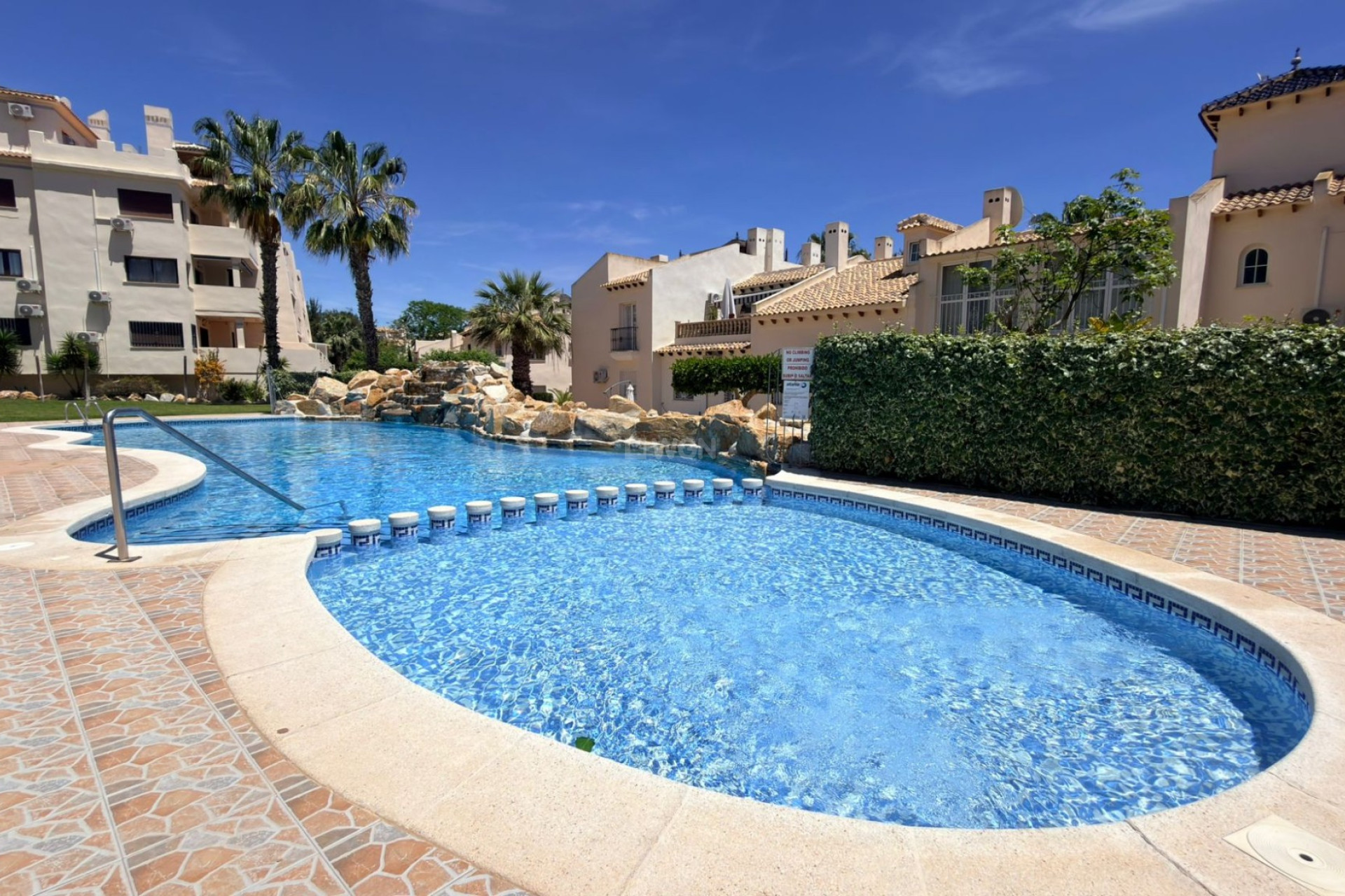 Resale - Villa - Las Ramblas Golf - Inland