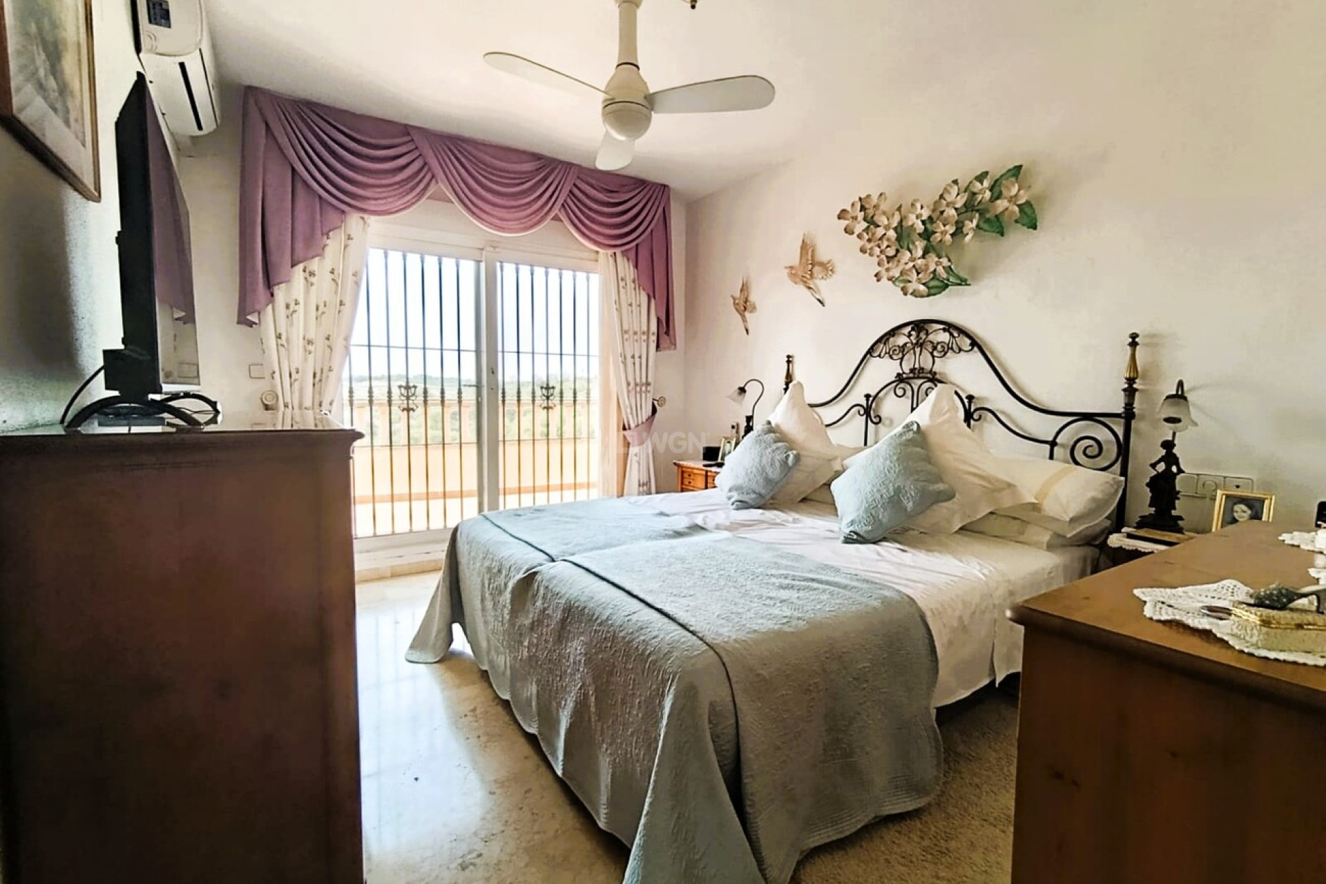 Resale - Villa - Las Ramblas Golf - Inland