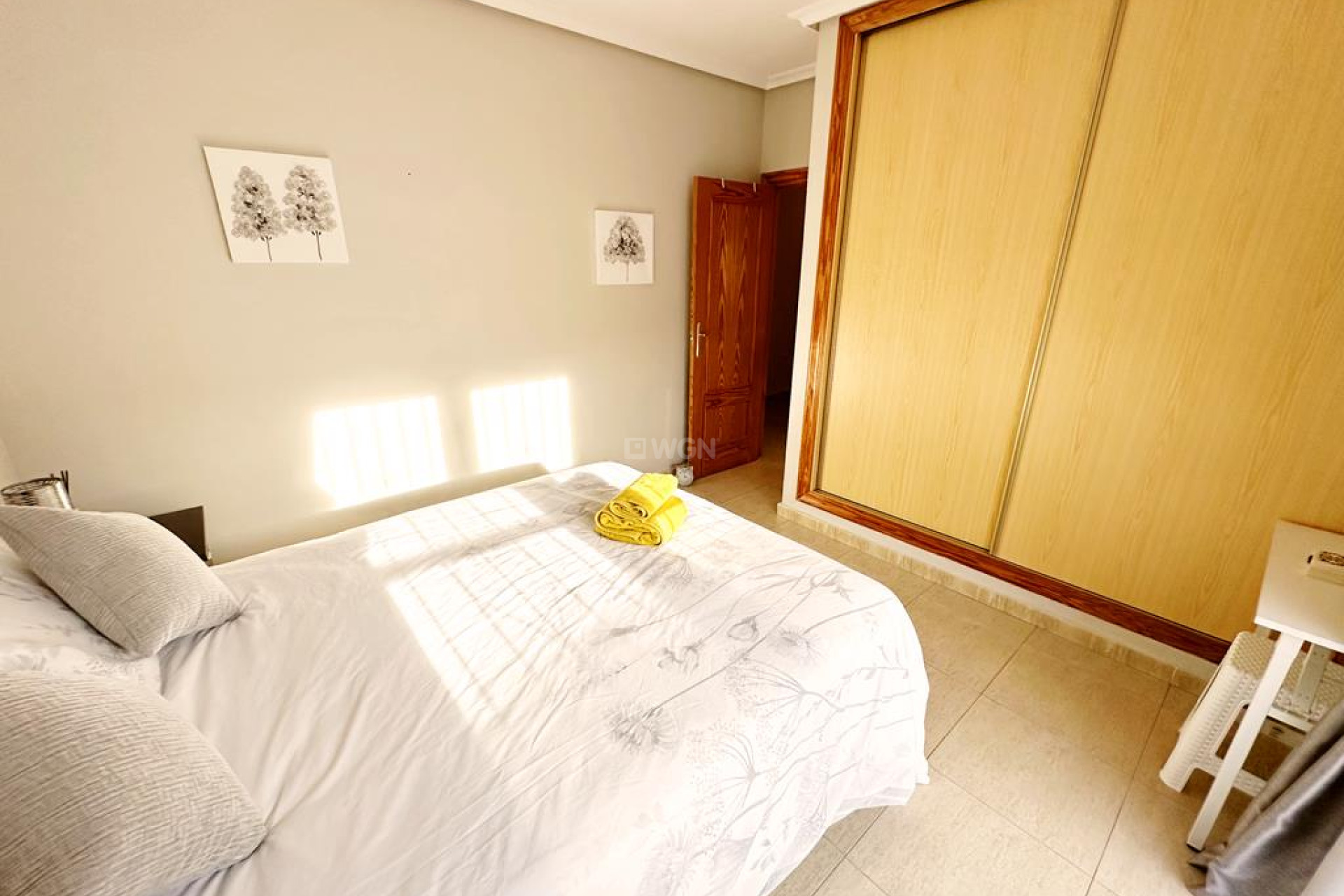 Resale - Villa - Lo Santiago - Inland