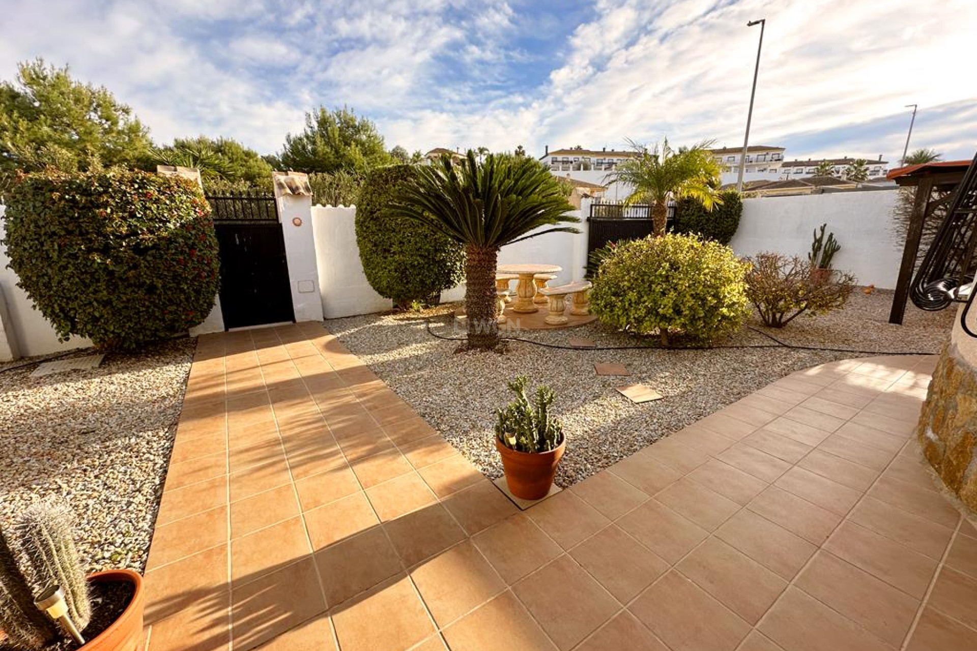 Resale - Villa - Lo Santiago - Inland