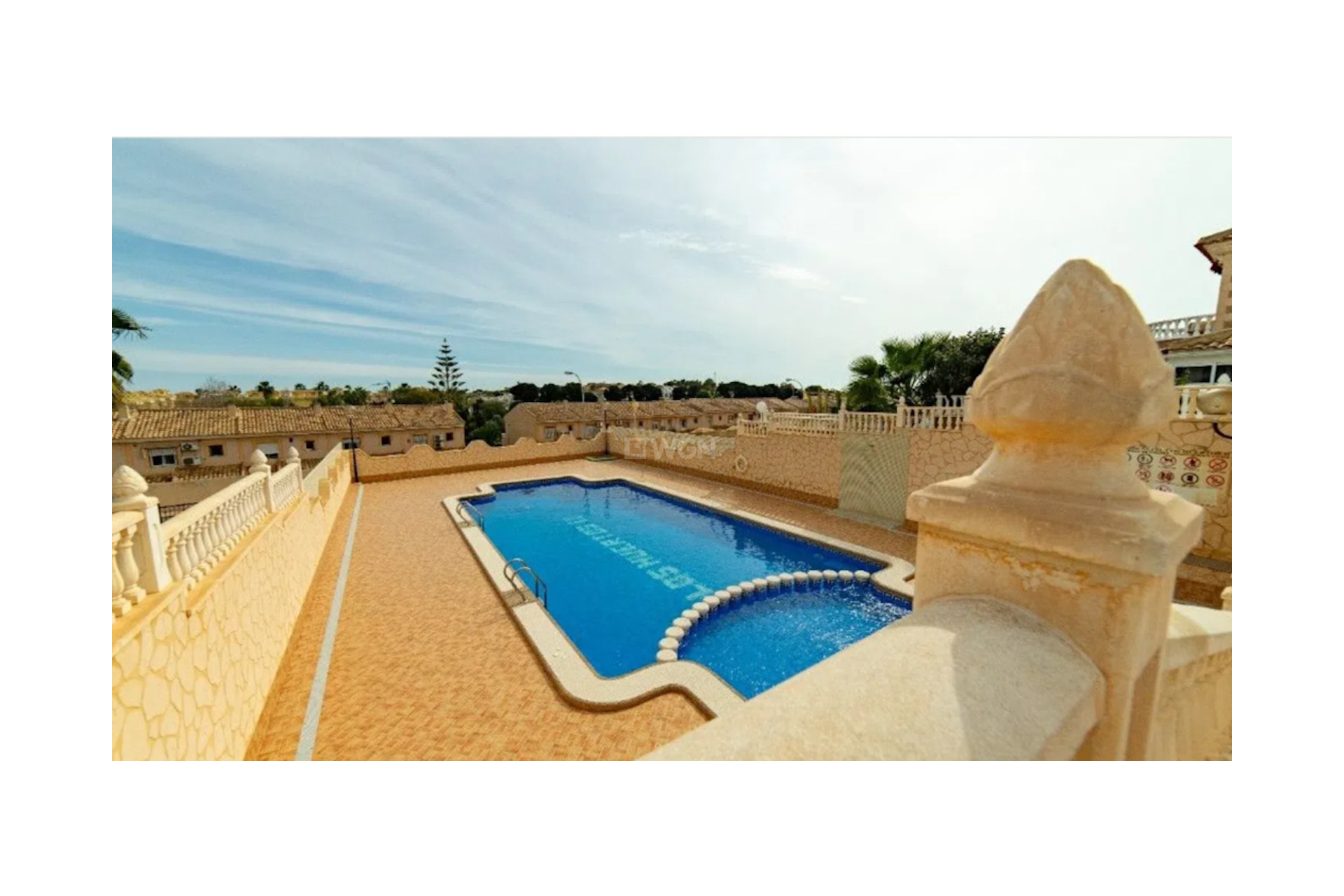 Resale - Villa - Los Balcones - Costa Blanca