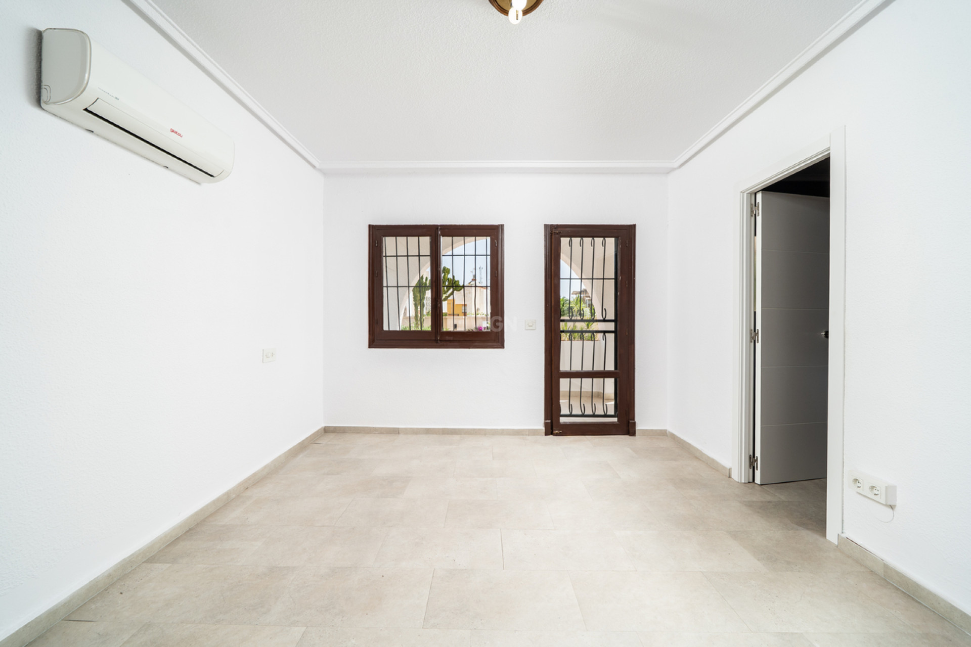 Resale - Villa - Los Balcones - Costa Blanca