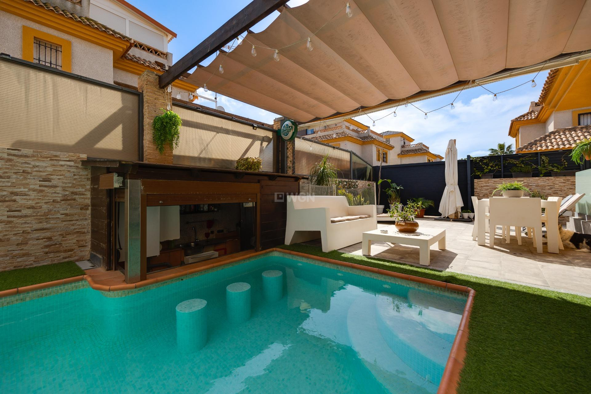 Resale - Villa - Los Montesinos - La Herrada