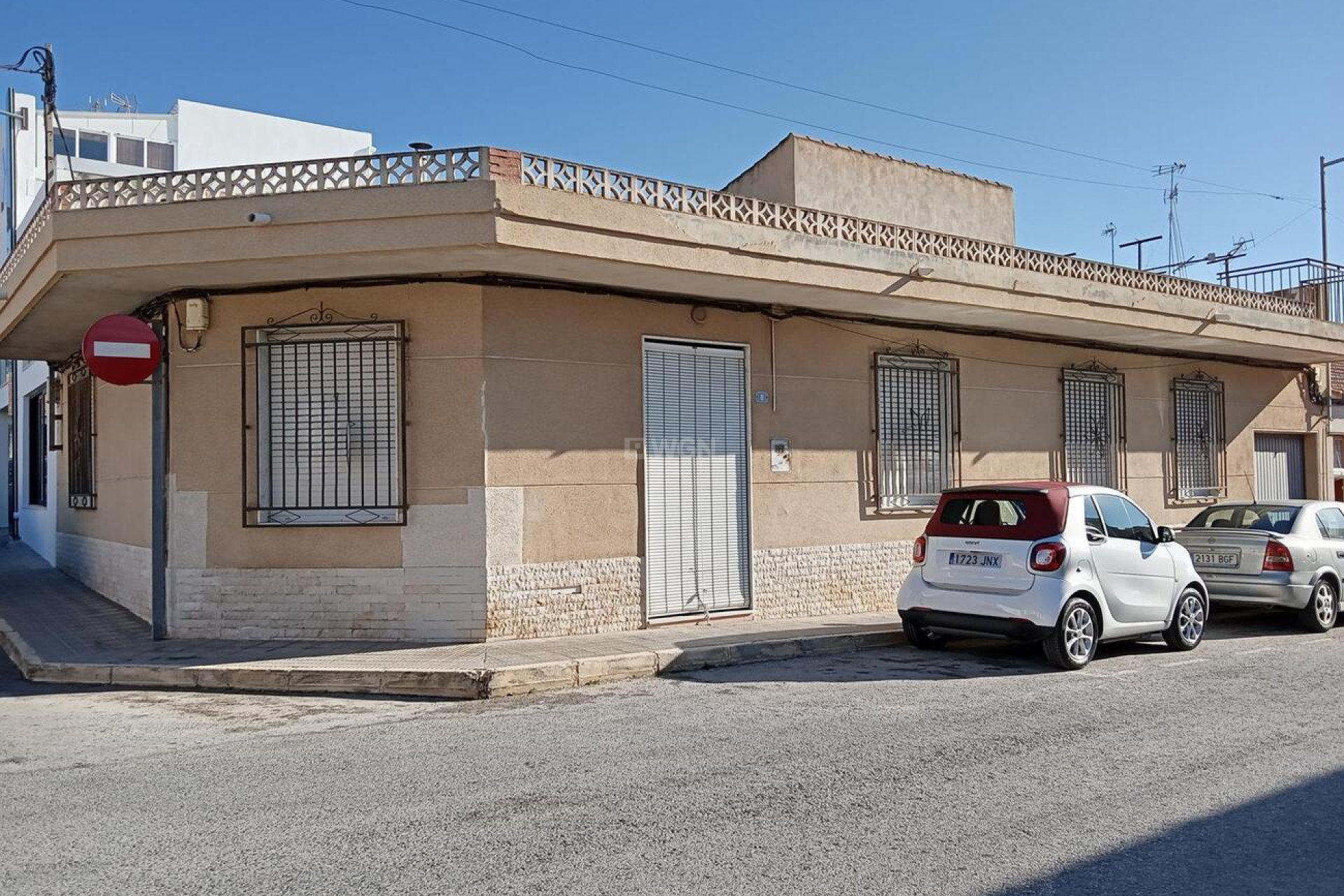 Resale - Villa - Los Montesinos - PUEBLO CENTRO