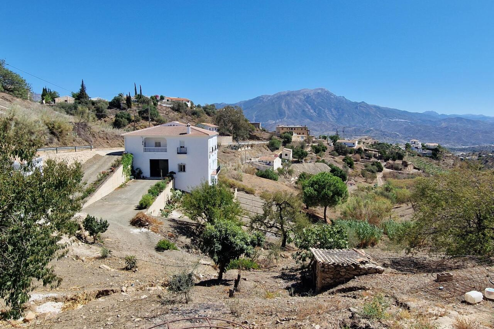 Resale - Villa - Los Romanes - Inland
