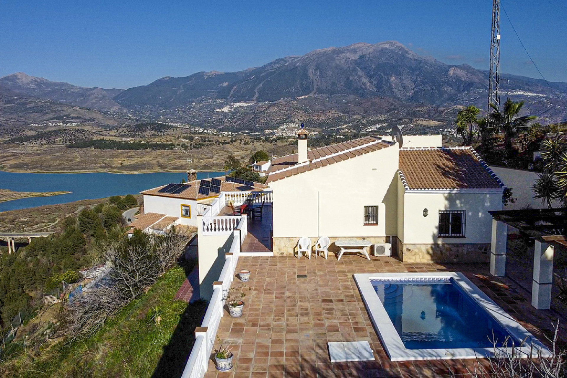 Resale - Villa - Los Romanes - Inland