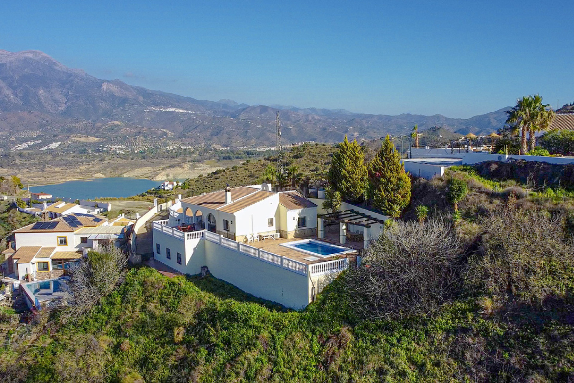 Resale - Villa - Los Romanes - Inland