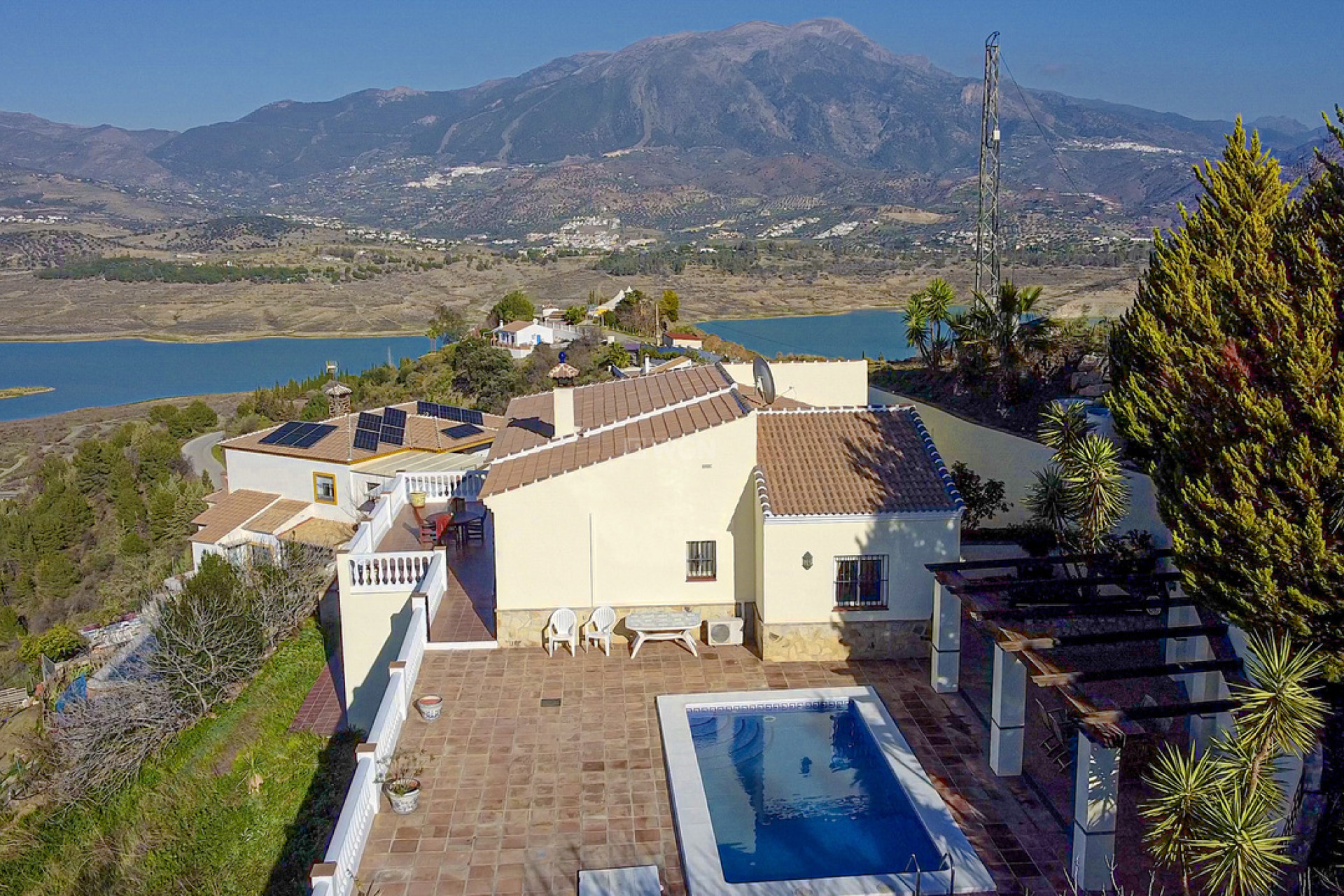 Resale - Villa - Los Romanes - Inland