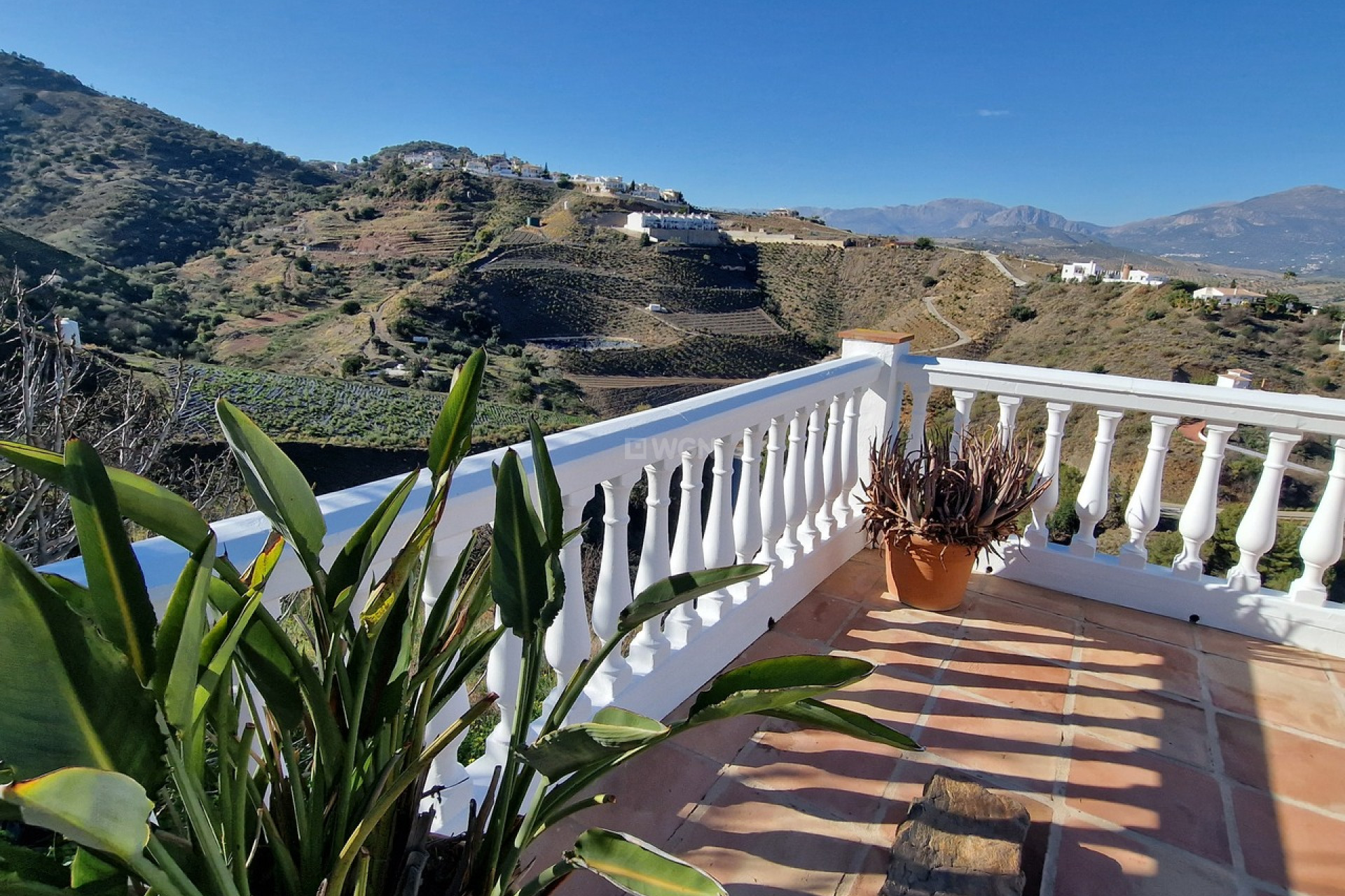Resale - Villa - Los Romanes - Inland