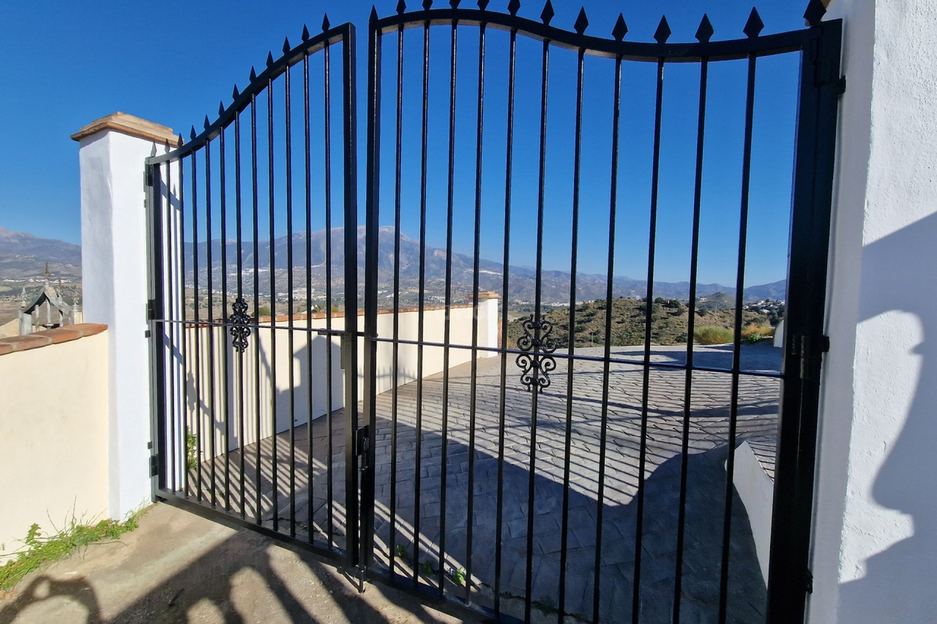 Resale - Villa - Los Romanes - Inland