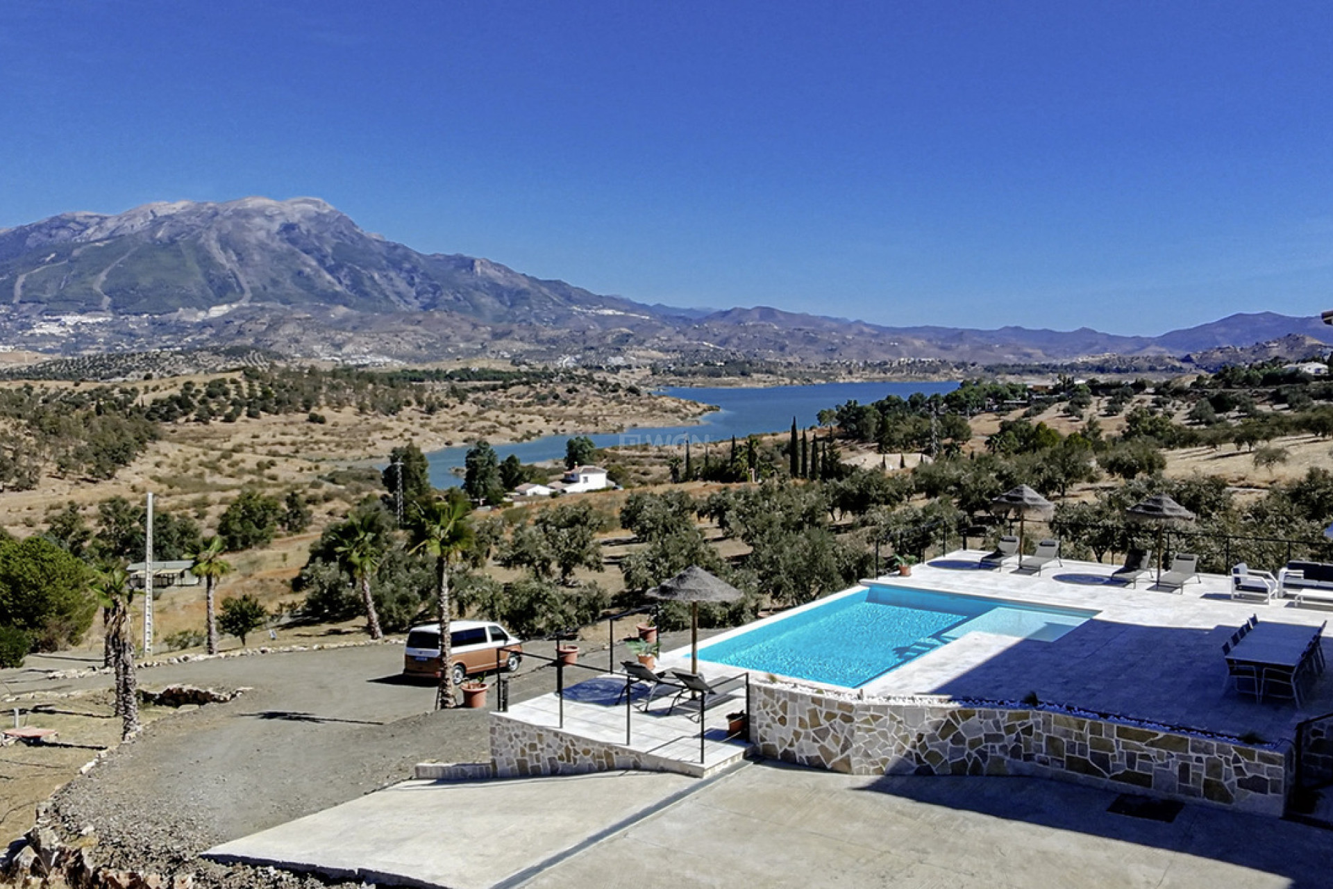 Resale - Villa - Los Romanes - Inland