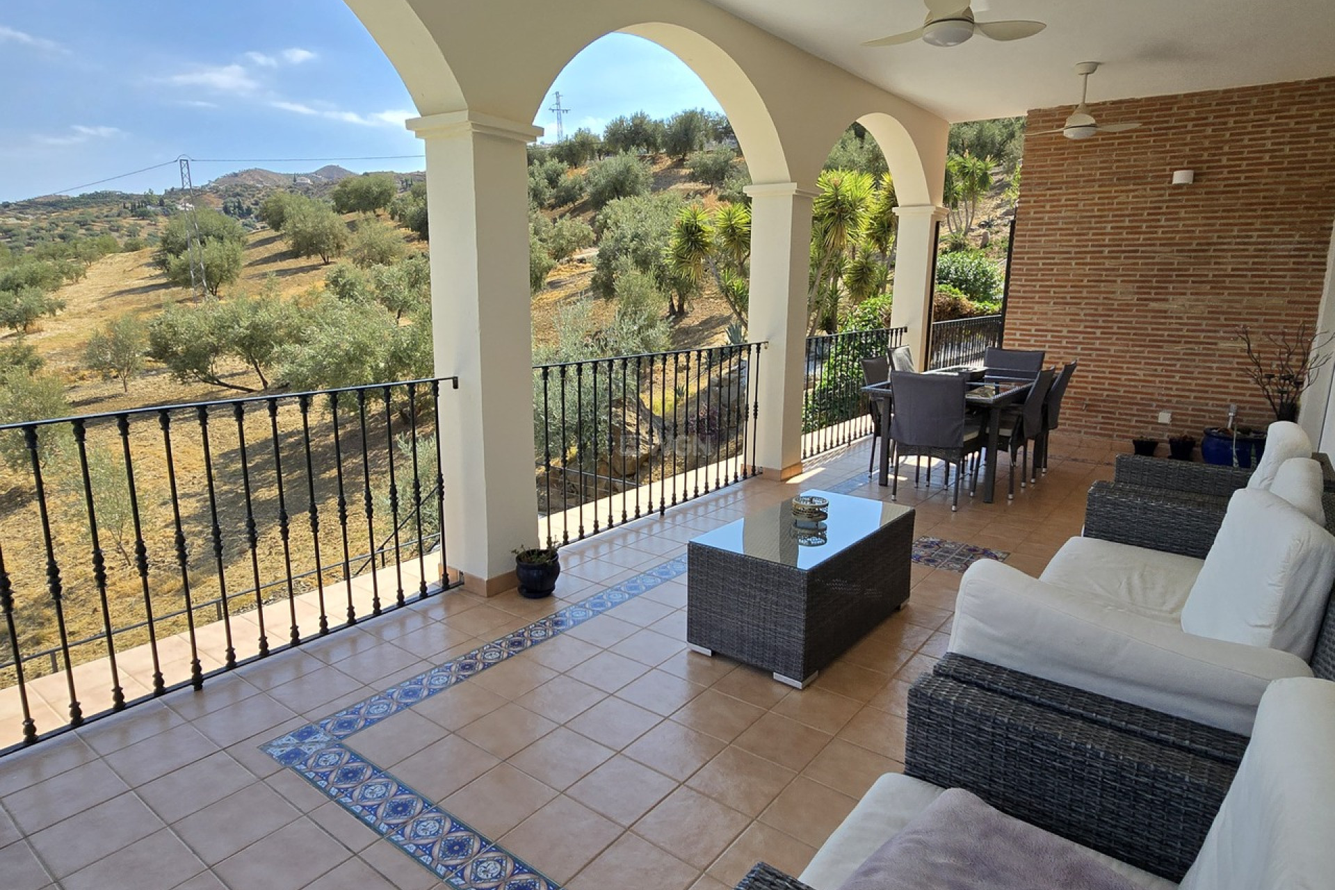 Resale - Villa - Los Romanes - Inland