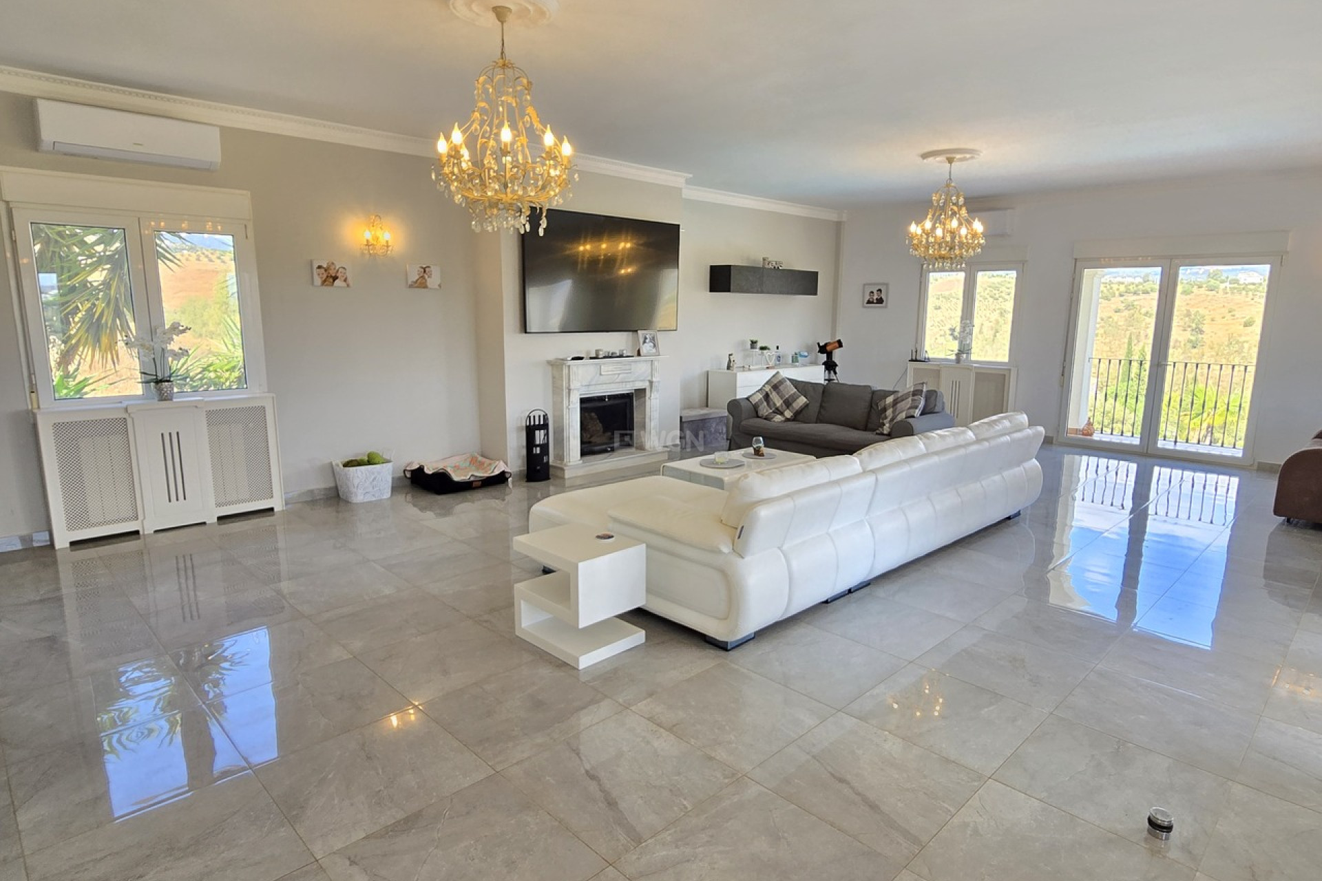 Resale - Villa - Los Romanes - Inland